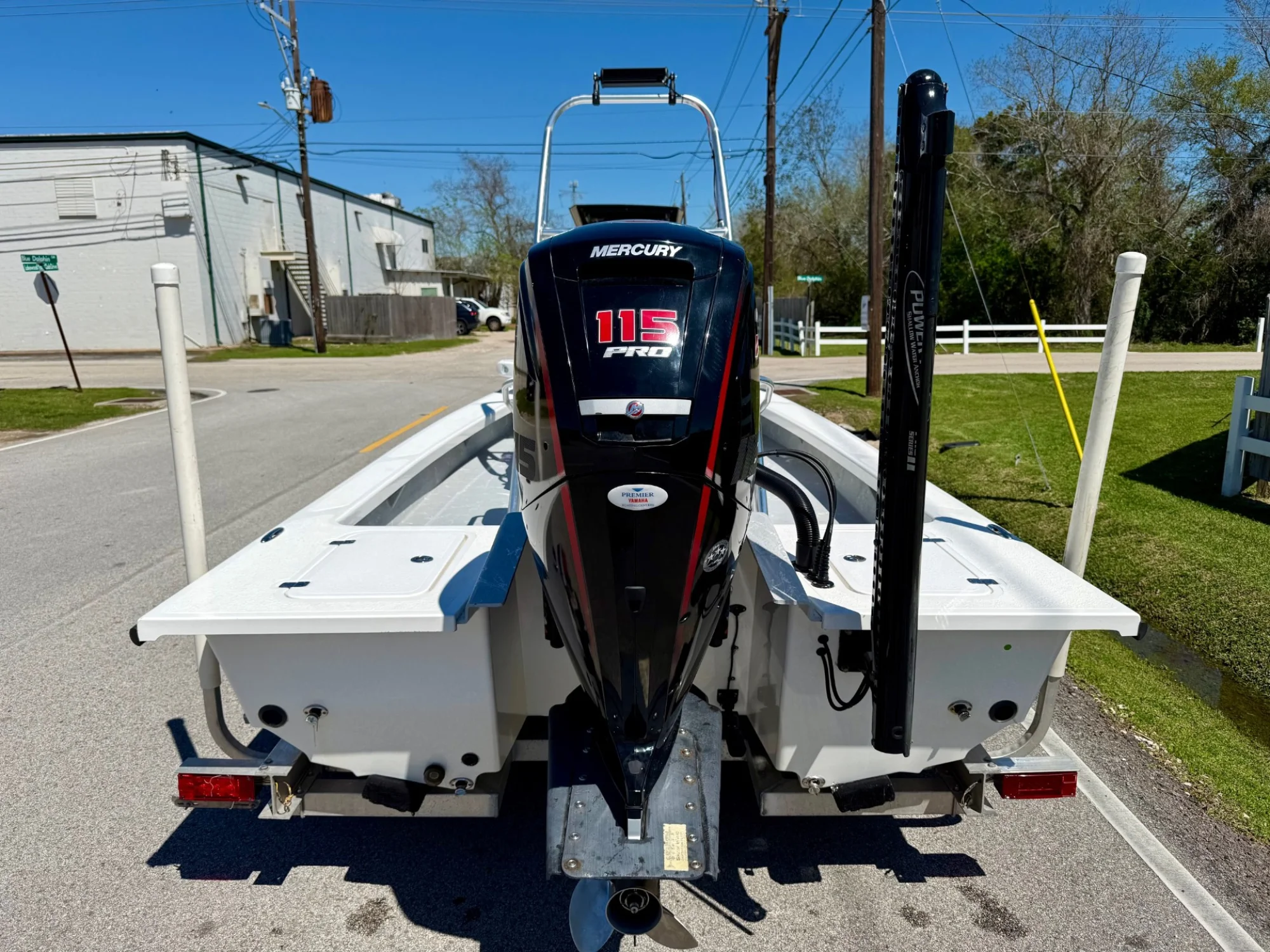 2022 Majek 18 M2 - Image 3