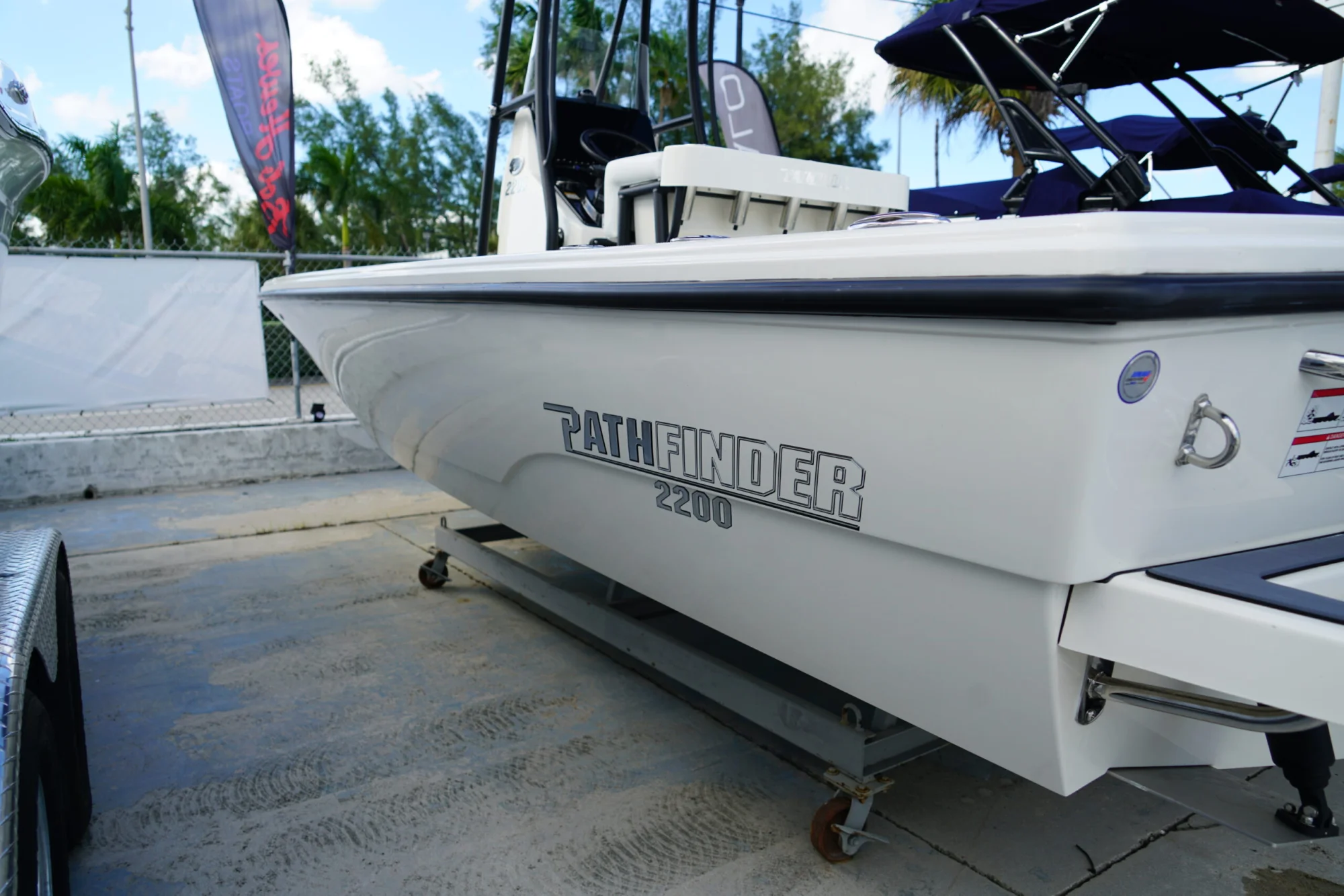 2026 PATHFINDER BOATS 2200 TRS - Image 5