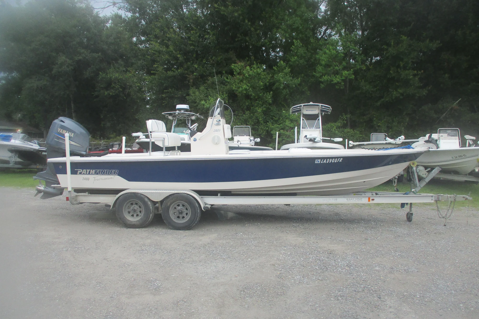 2007 Pathfinder 2400 Tournament Edition - Image 2