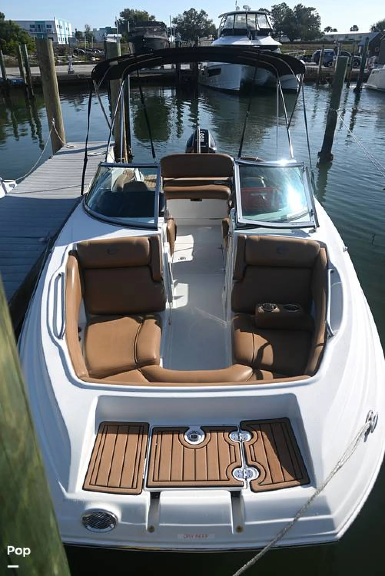 2023 Crownline E235XS - Image 3
