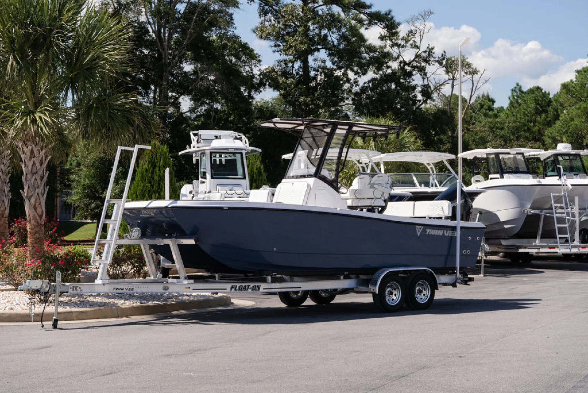 Twin Vee BAYCAT 22 - Main Image