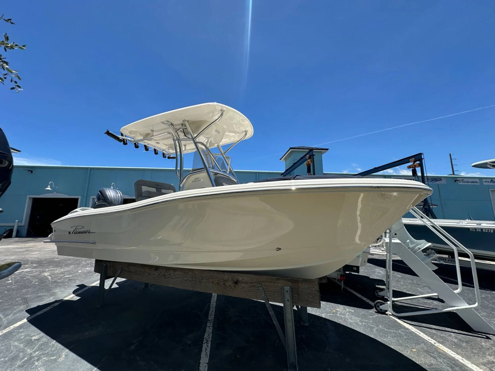 2027 Pioneer 202 Islander - Main Image