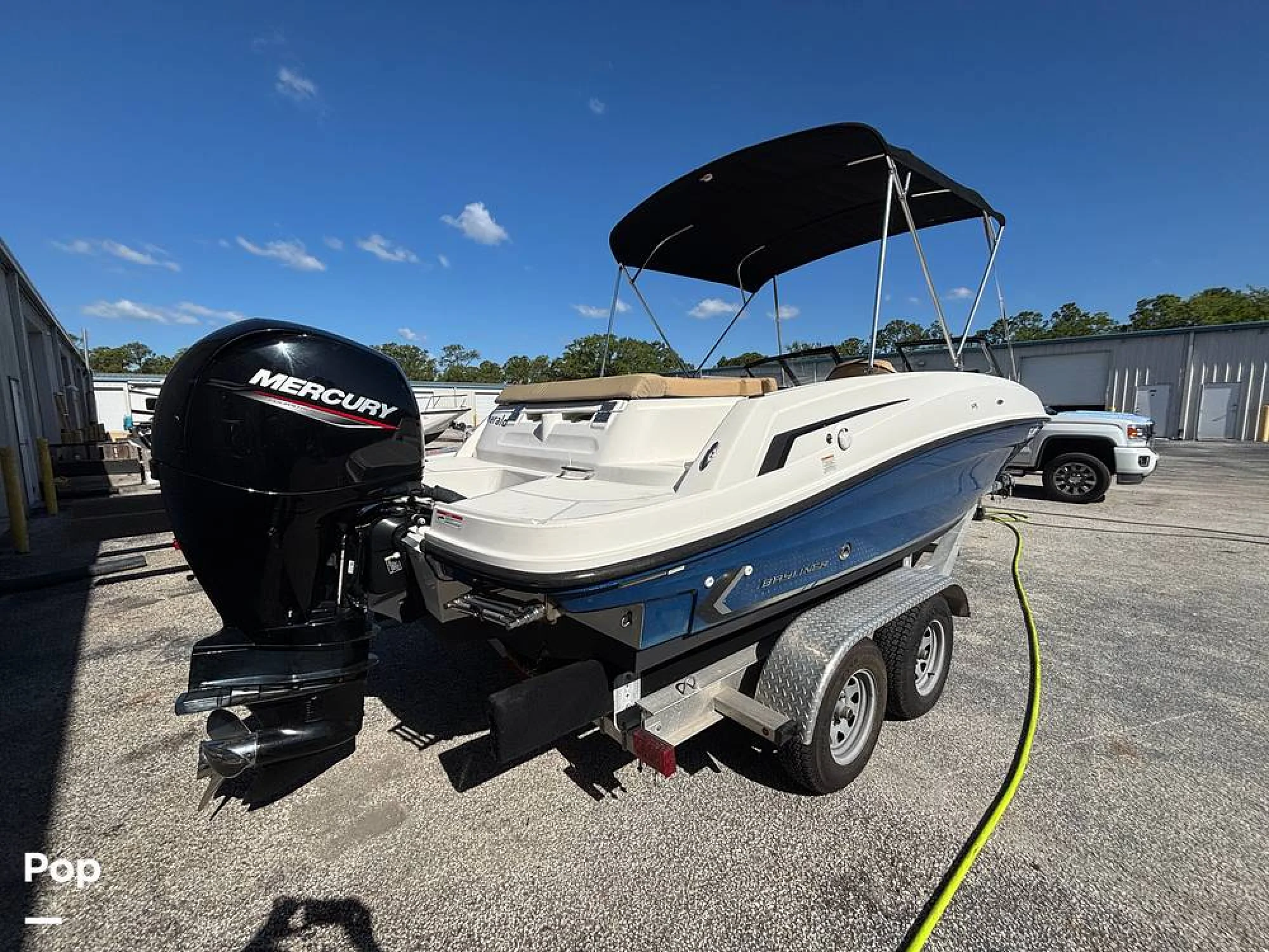 2023 Bayliner VR5 OB - Image 5
