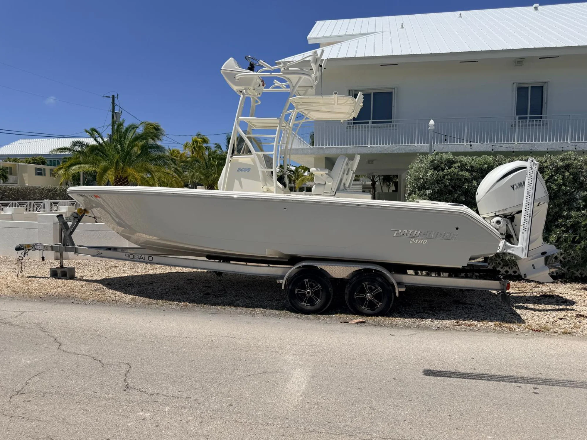 2024 PATHFINDER BOATS 2400 OPEN