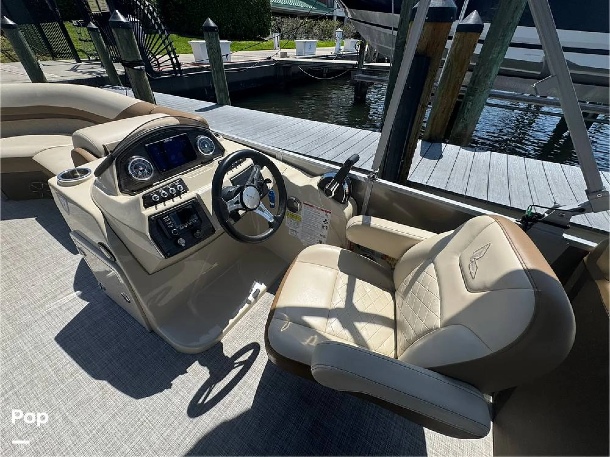 2024 Lowe SS 230W - Image 2