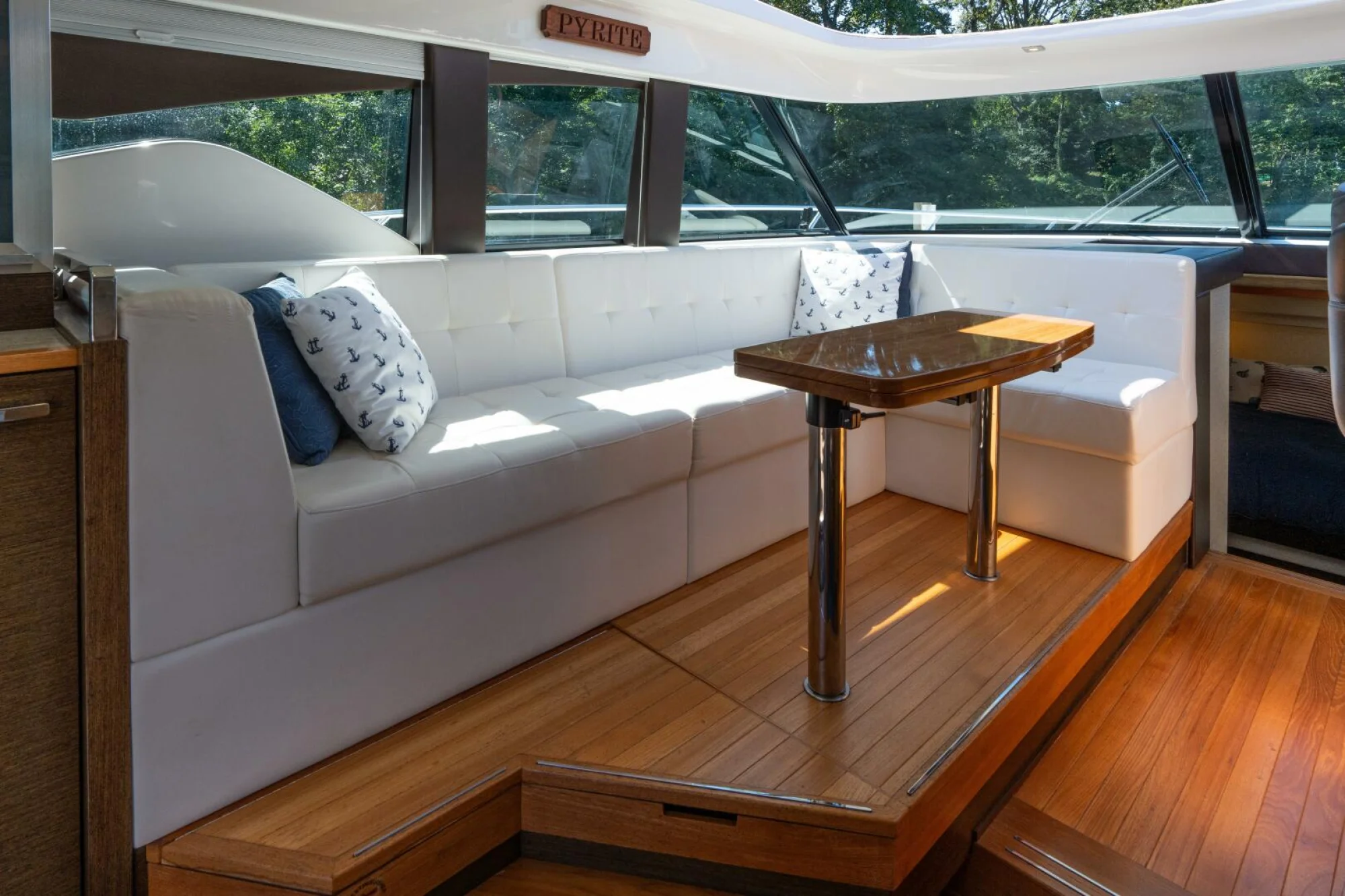 2015 Tiara Yachts 44 Coupe - Image 3