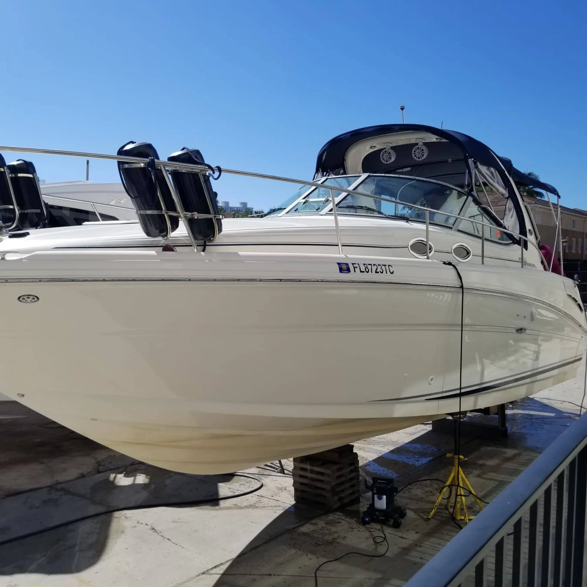 2004 Sea Ray 300 Sundancer