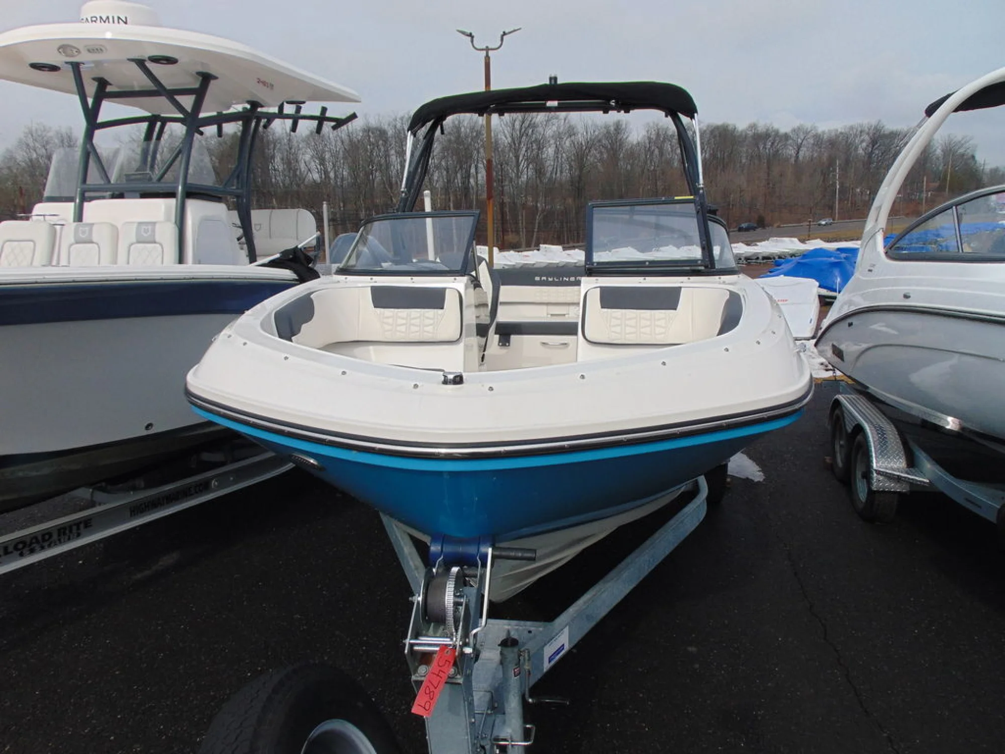 Bayliner VR5 Bowrider - Image 2