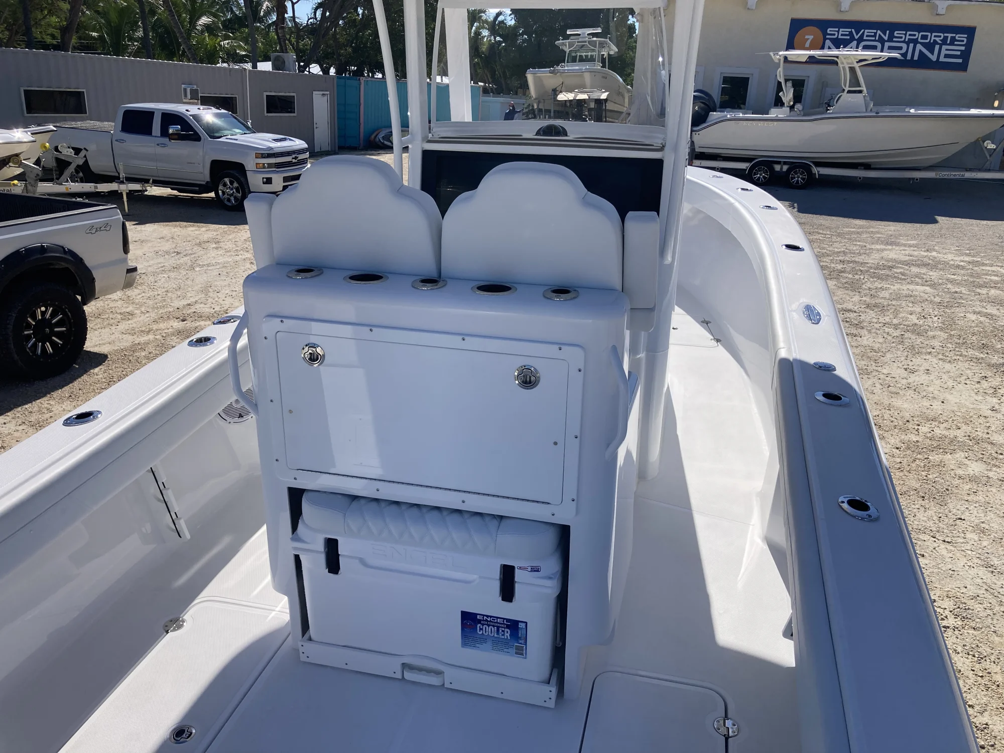 2026 Bluewater 25 T - Image 4