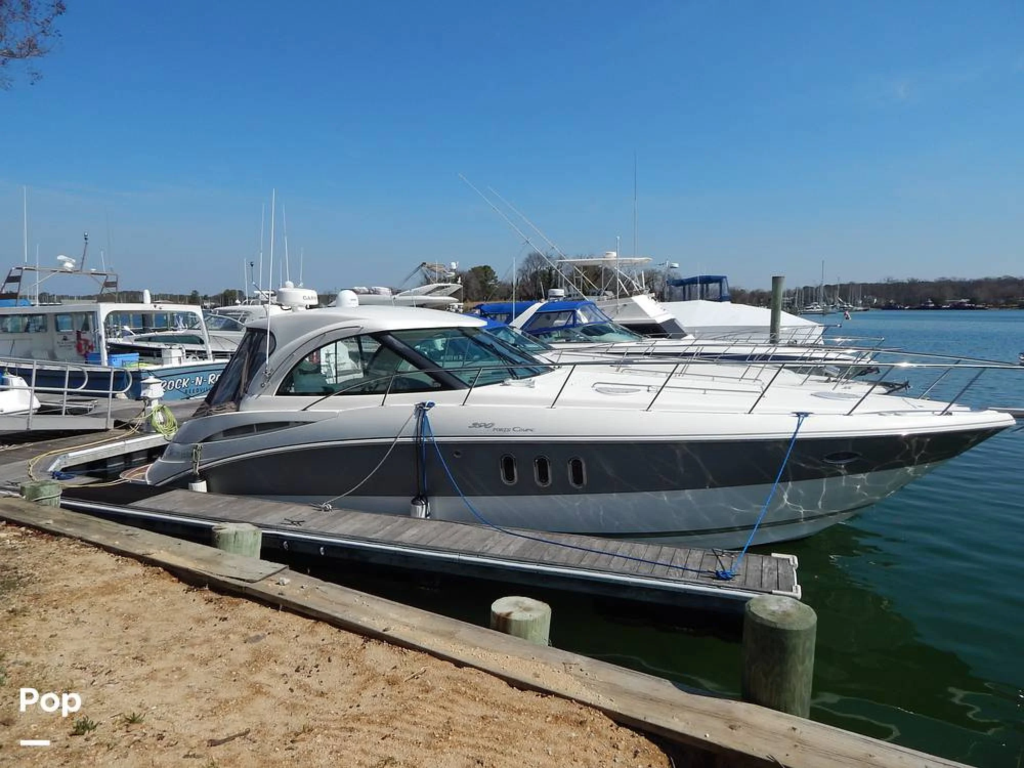 2007 Cruisers Yachts 390 Sports Coupe - Image 2