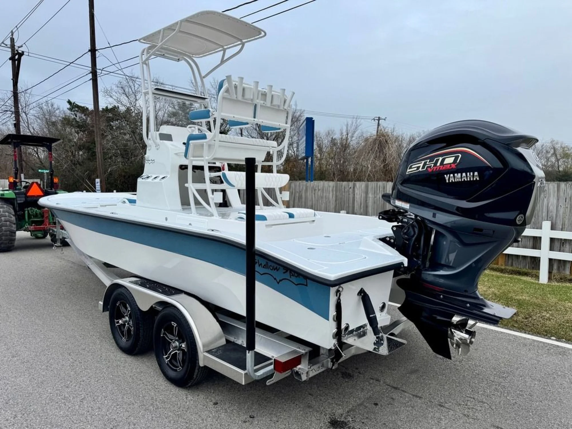 2026 Shallow Sport 24 Modified V - Image 2