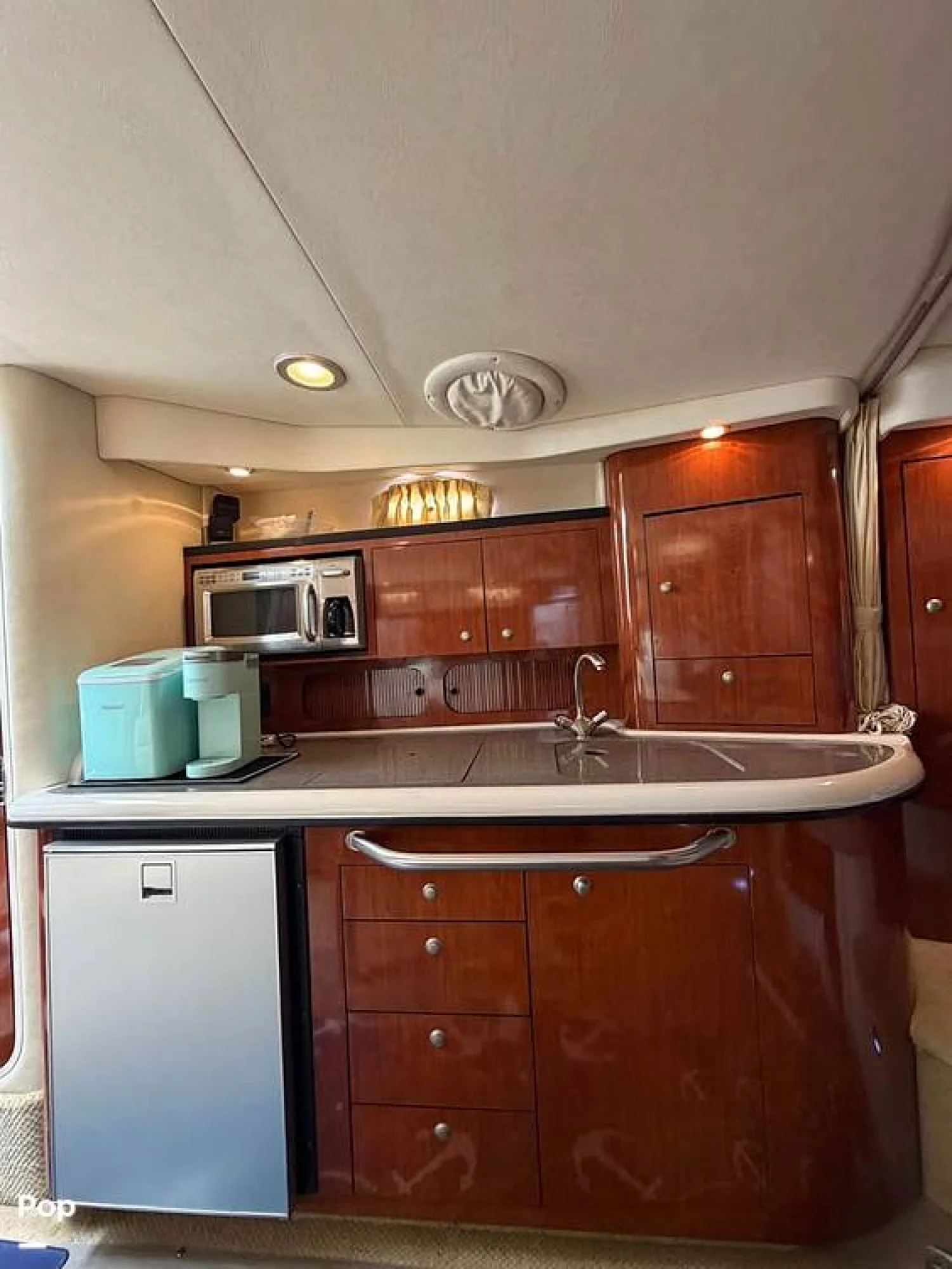 2007 Sea Ray 340 Sundancer - Image 5