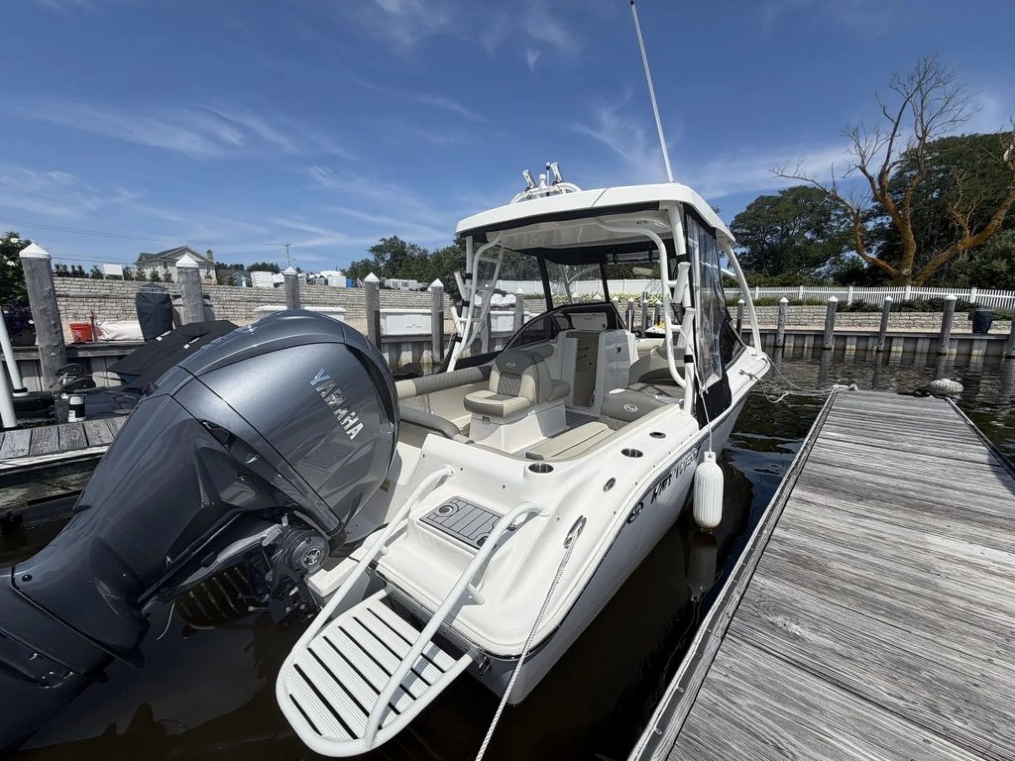 Key West Boats 239 DFS - Image 4