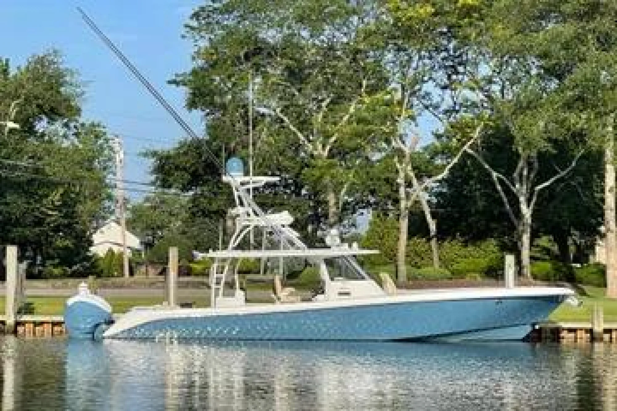 2019 Everglades 435 Center Console - Image 3