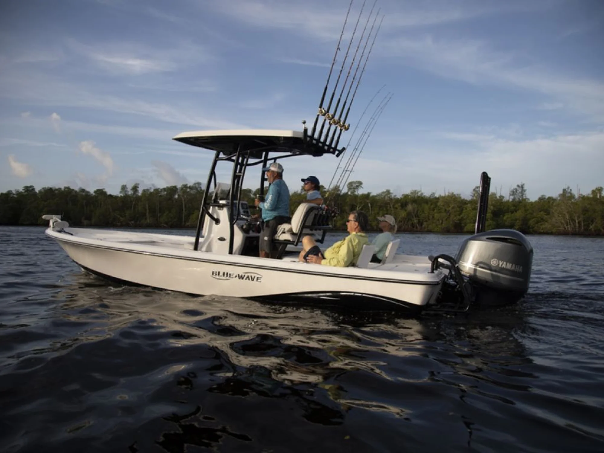 Blue Wave Boats 2400 Purebay - Main Image