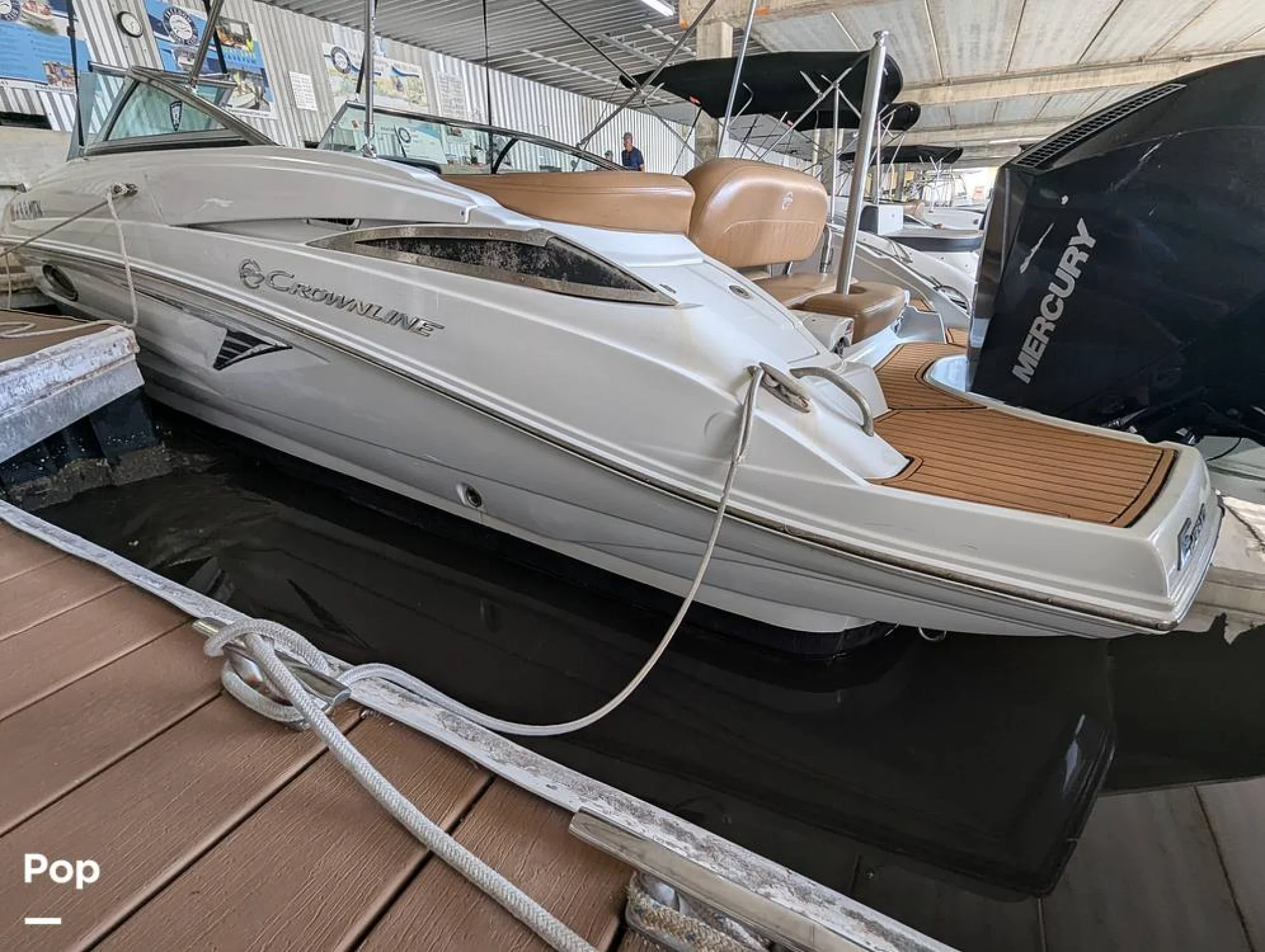 2023 Crownline E235XS - Image 2