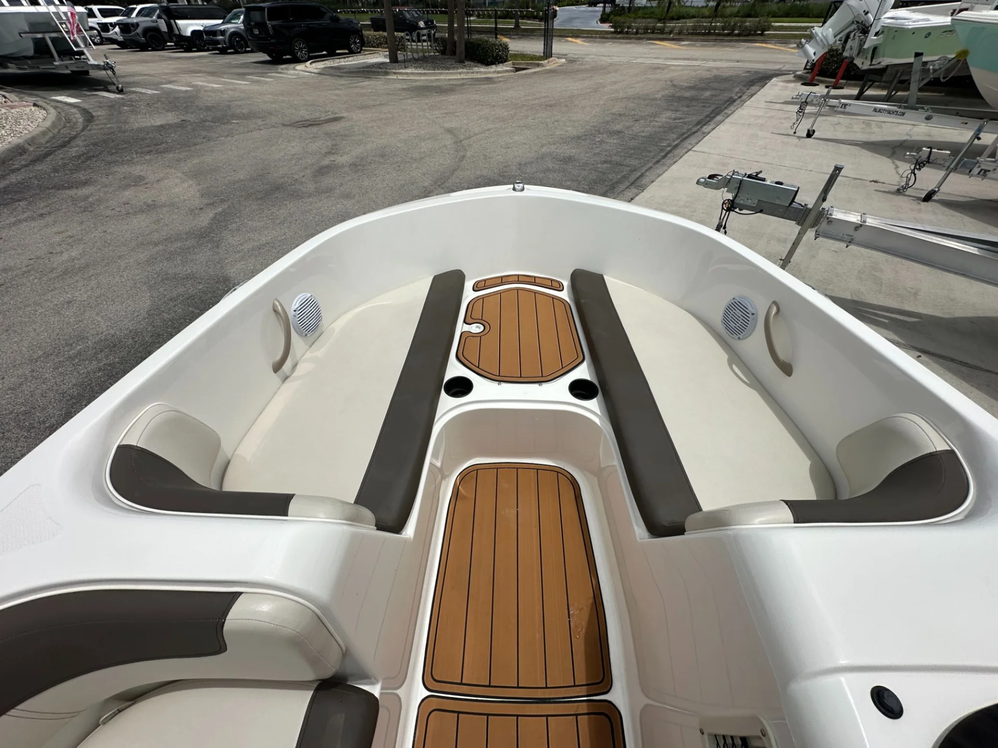 2021 Bayliner Element E18 - Image 5
