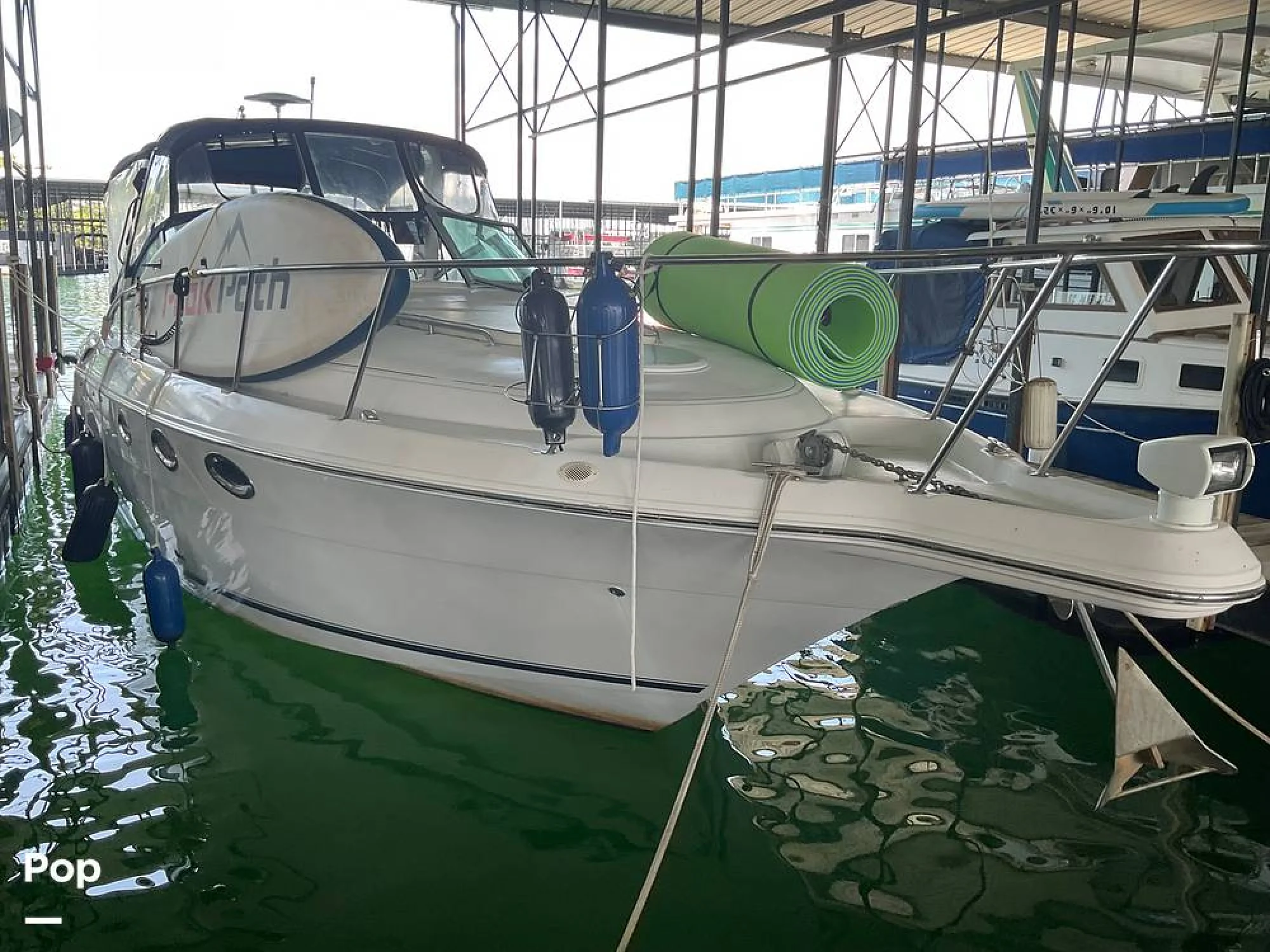 2001 Monterey 322 CRUISER - Image 2