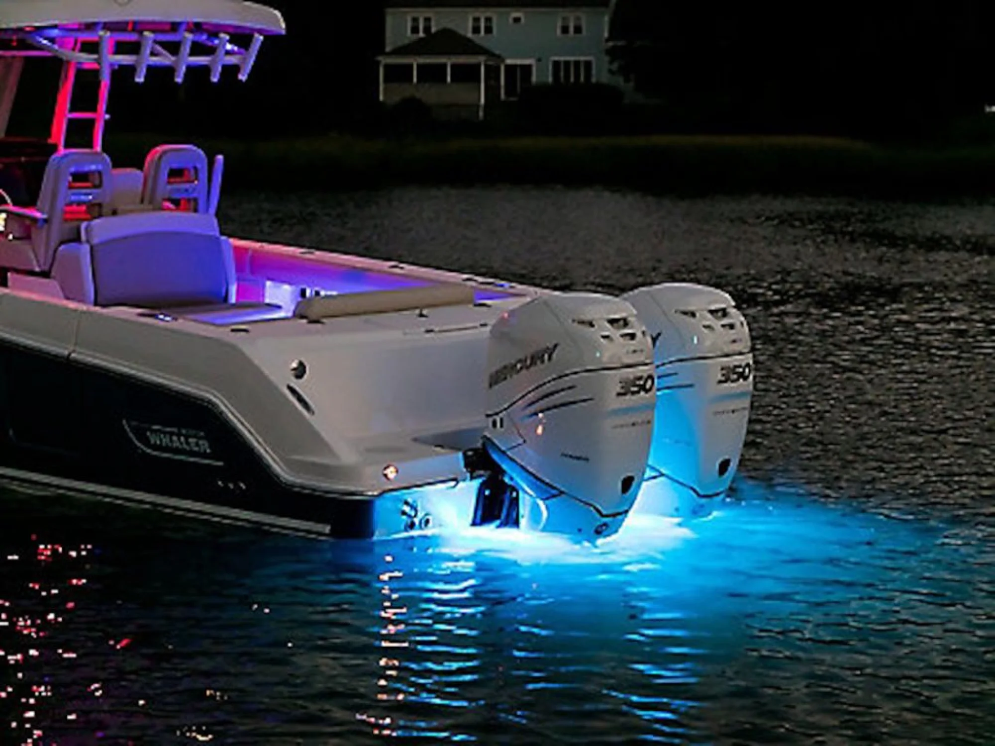 Boston Whaler 330 Outrage - Image 3