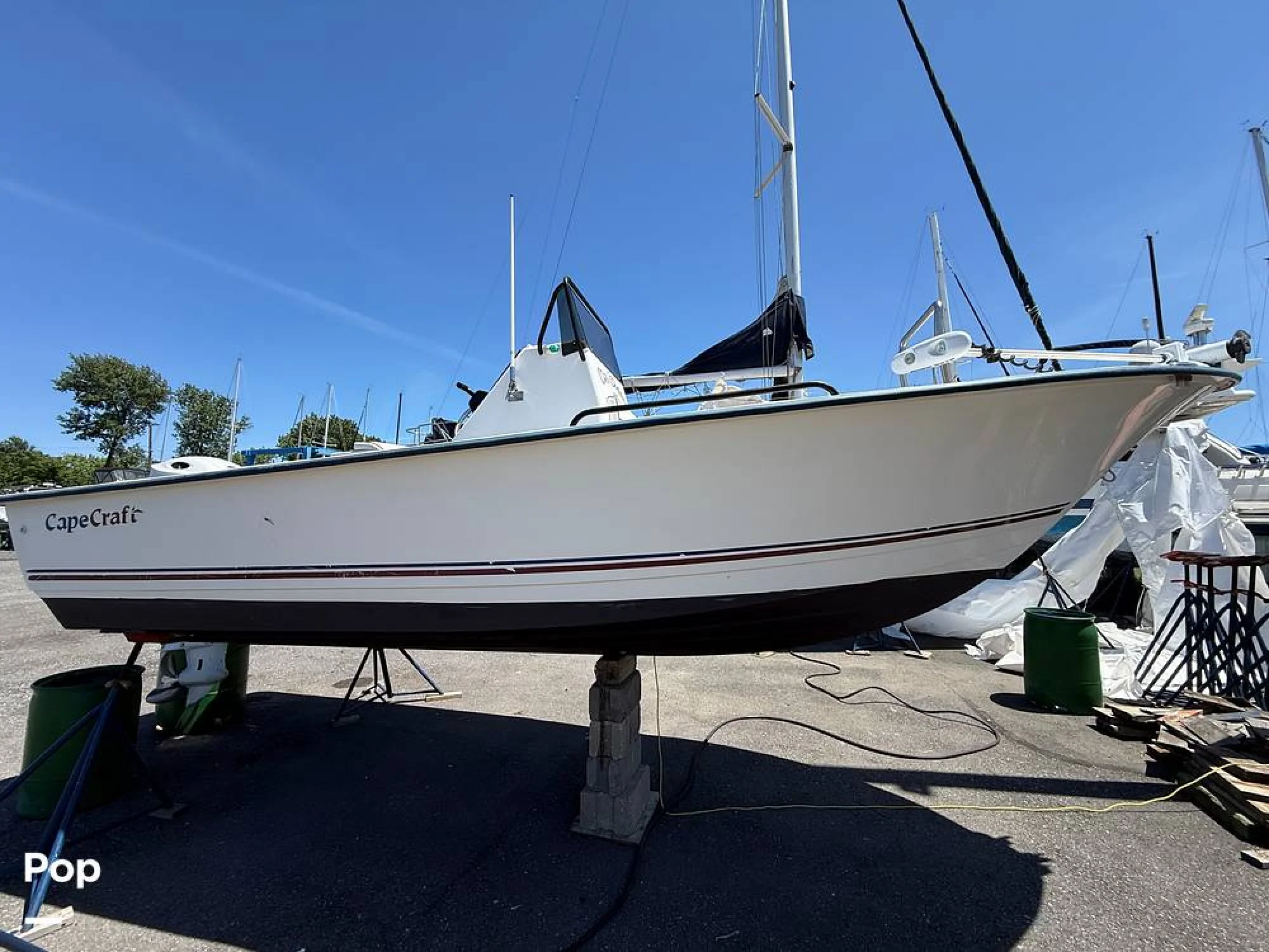 2005 Cape Craft 22 CC - Main Image