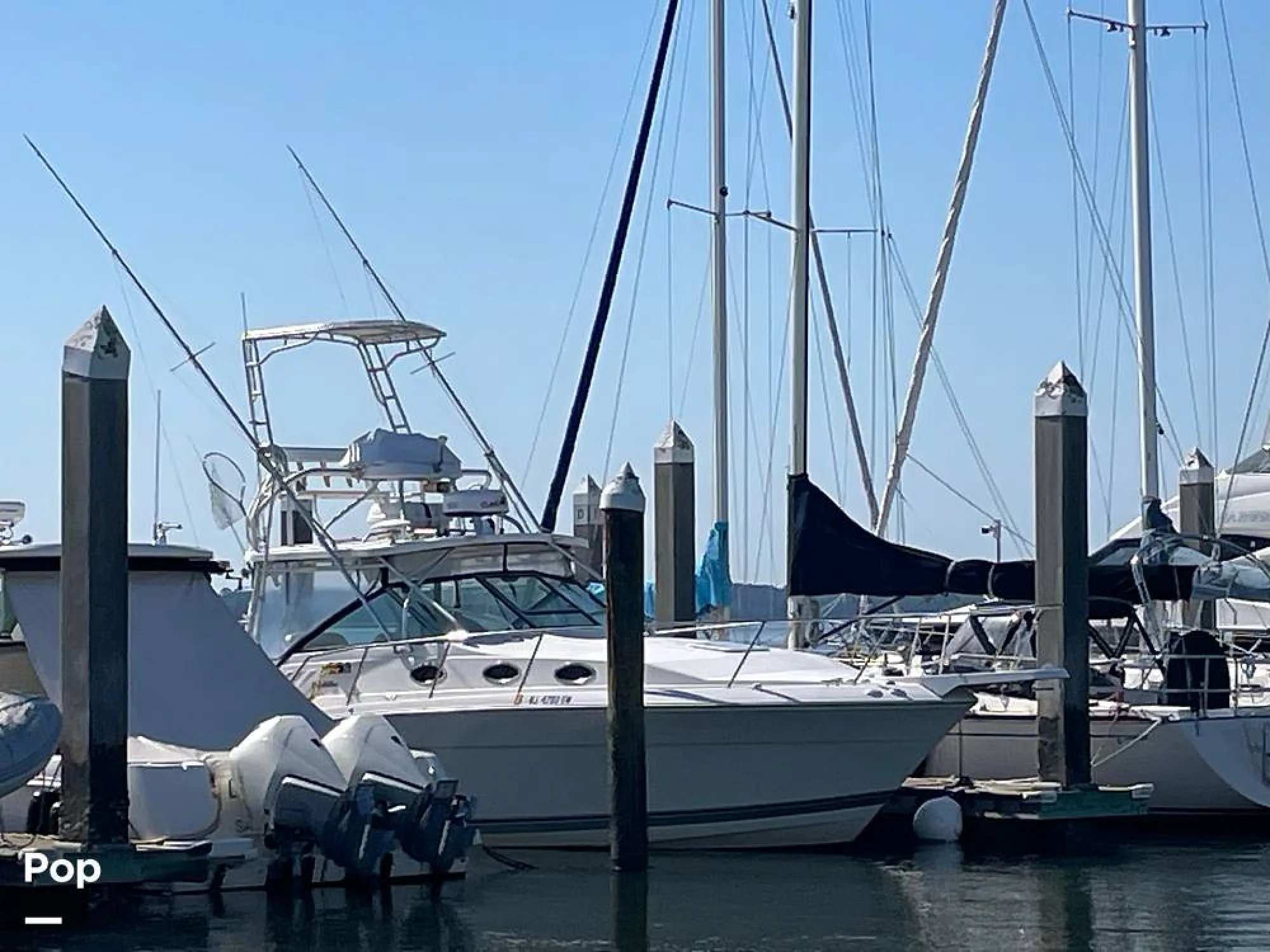 2005 Wellcraft 330 Coastal - Image 2