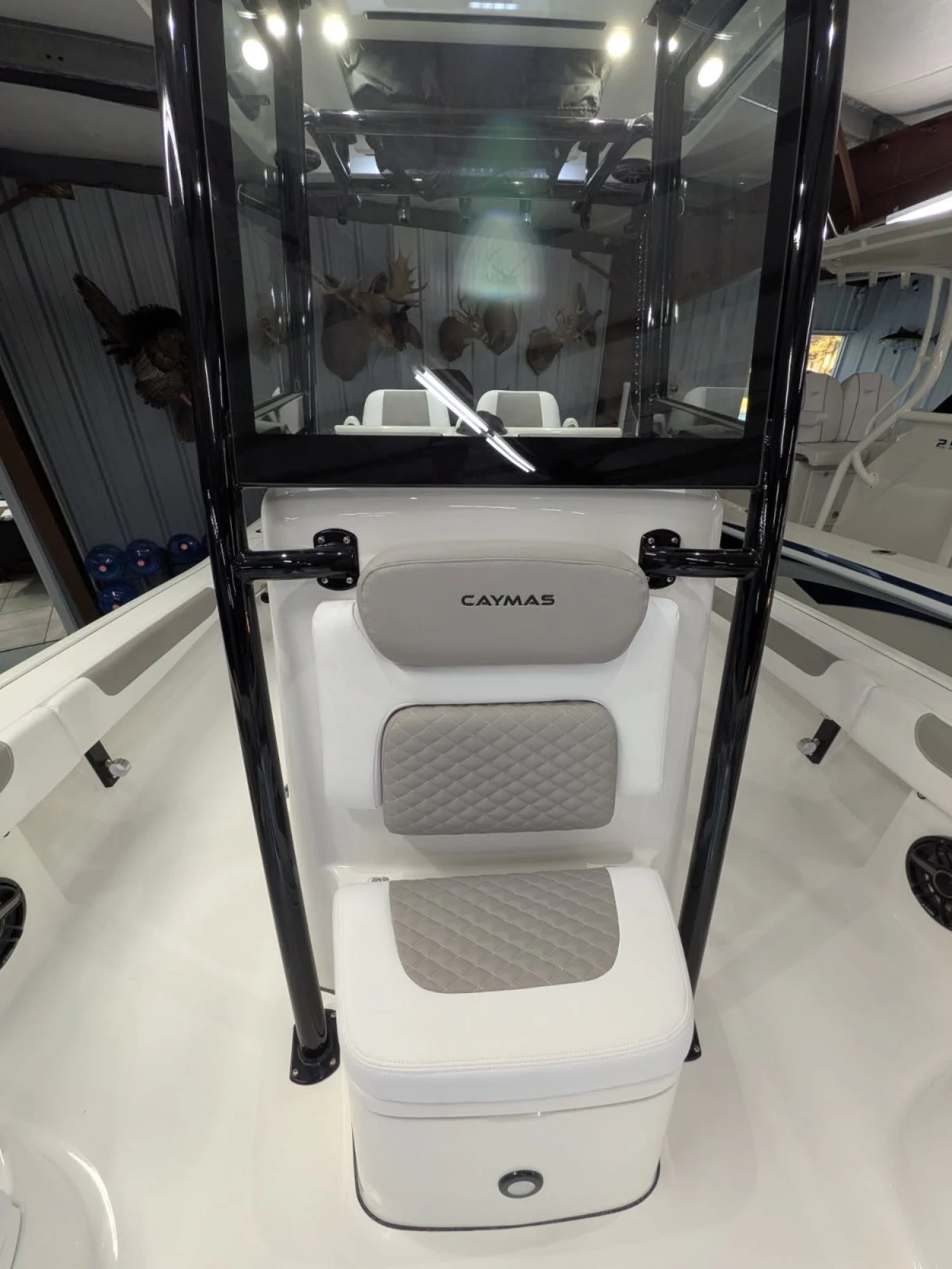 Caymas 28HB with Stealth Package!! - Image 5