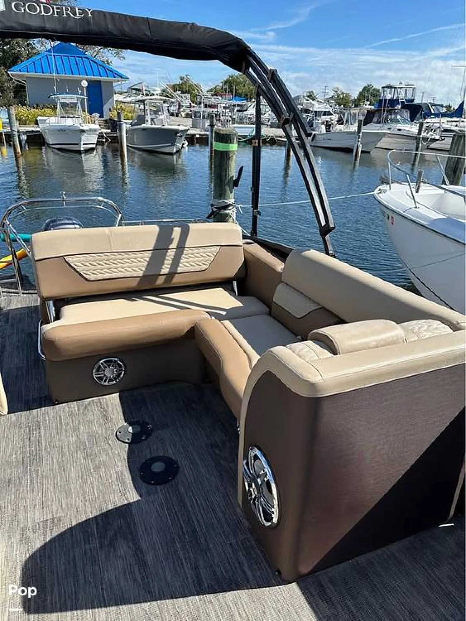 2022 Godfrey Pontoon 235 SFL Monaco - Image 4