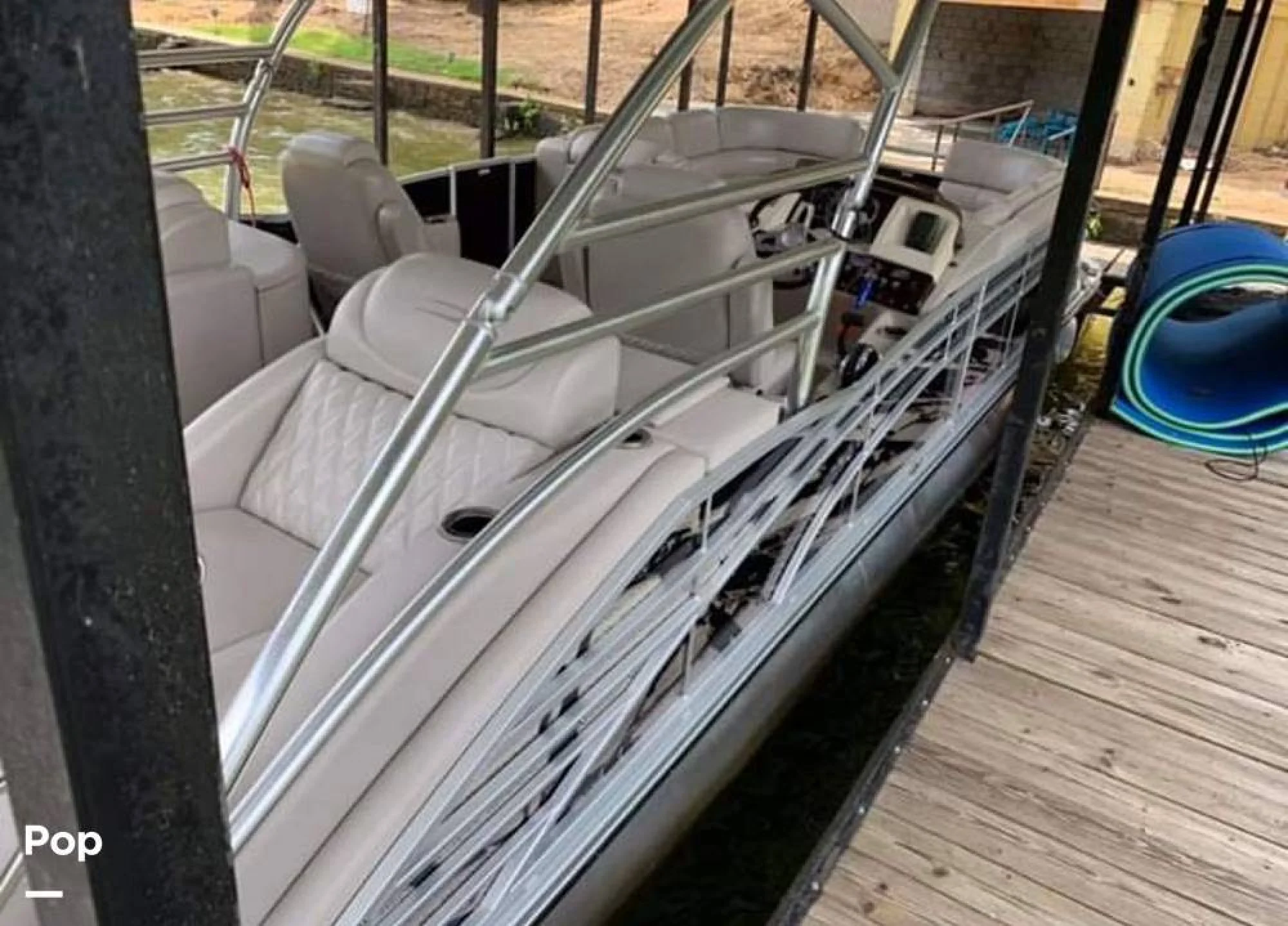 2013 Bennington 2575QCW - Image 4