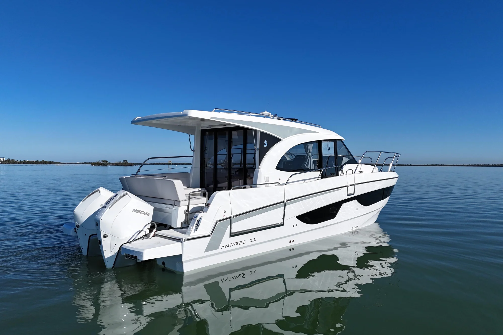 2026 Beneteau Antares 11 - Image 5