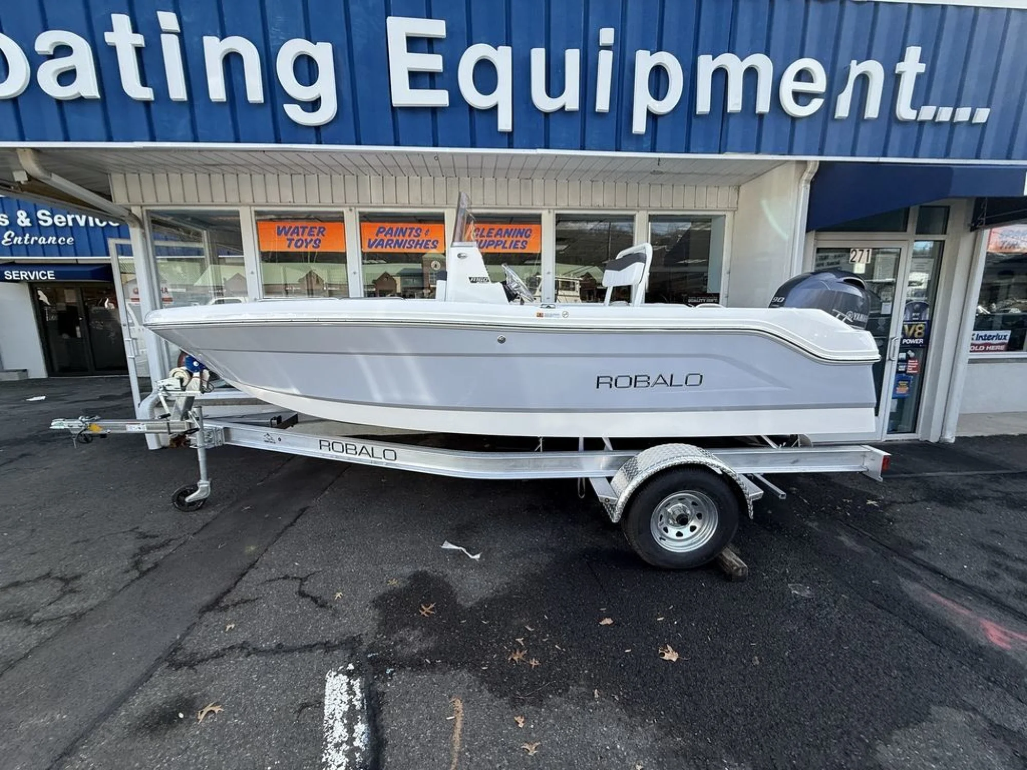 2026 Robalo R160 - Main Image