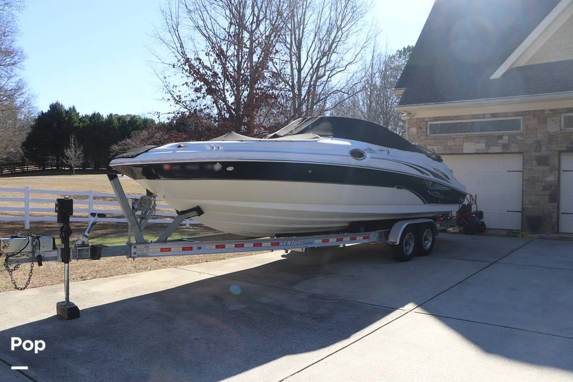 2004 Sea Ray 270 Sundeck - Image 3