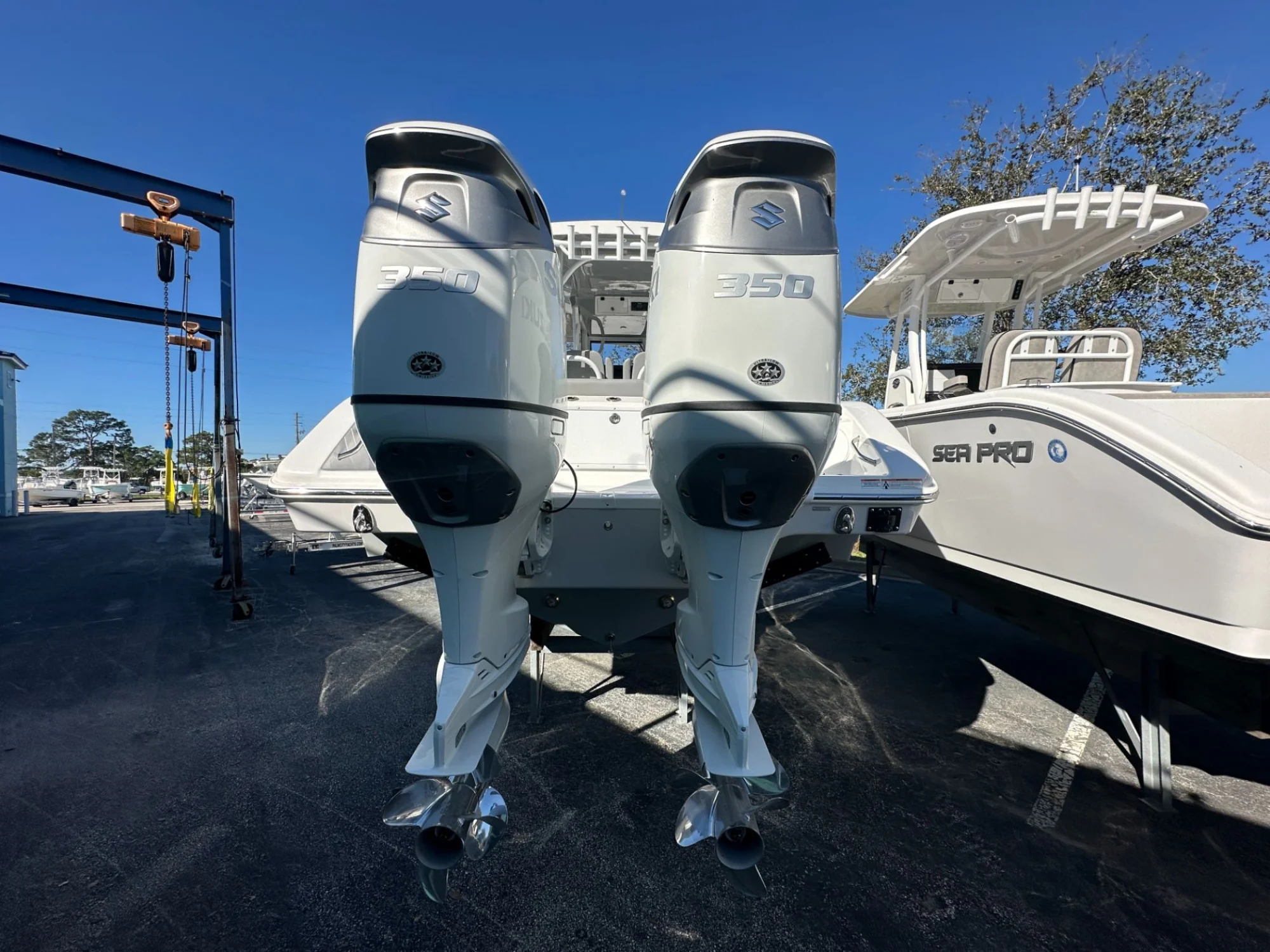 2025 Sea Pro 322 CC - Image 3