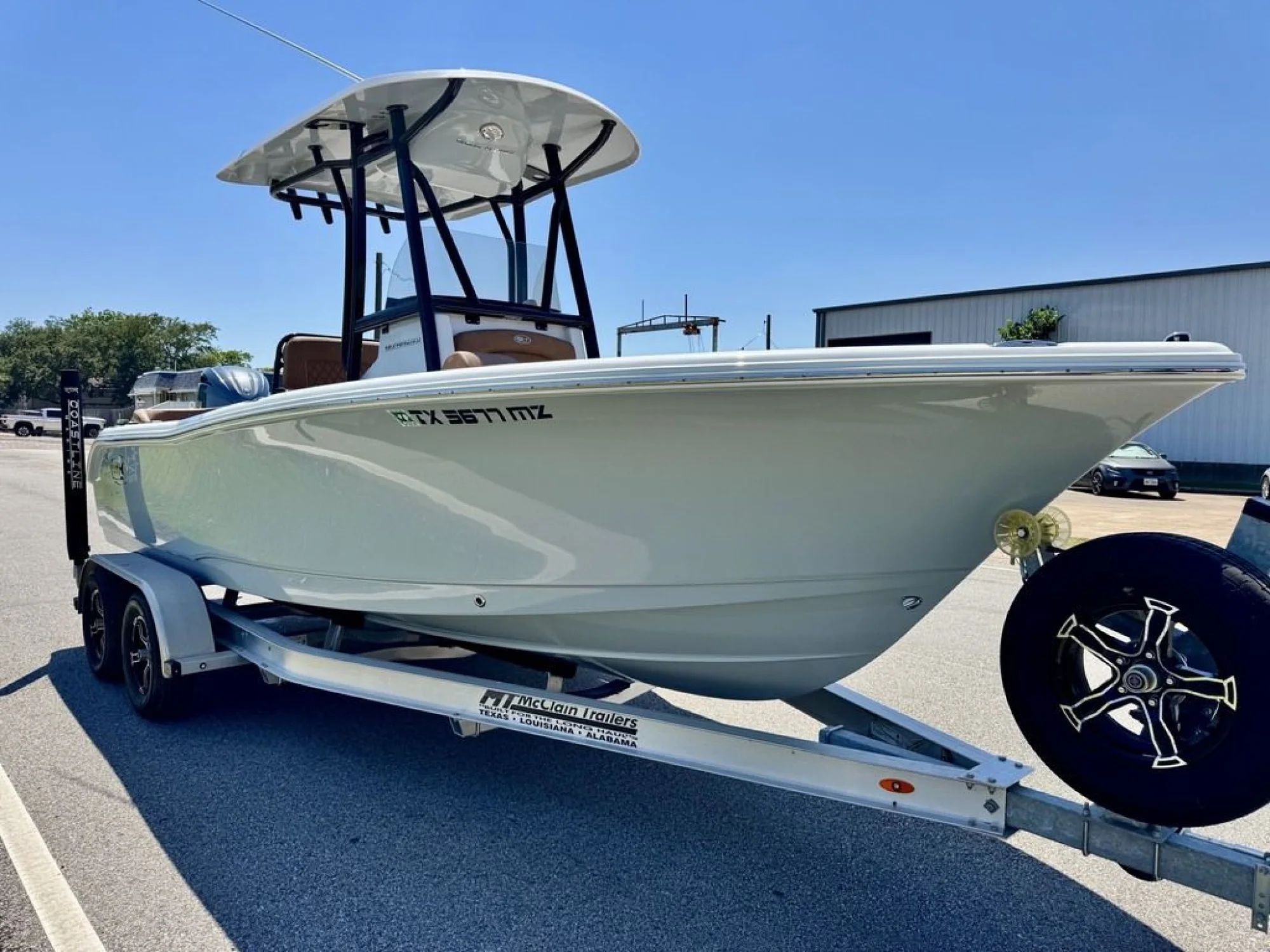 2025 Sea Hunt Ultra 219 - Image 5