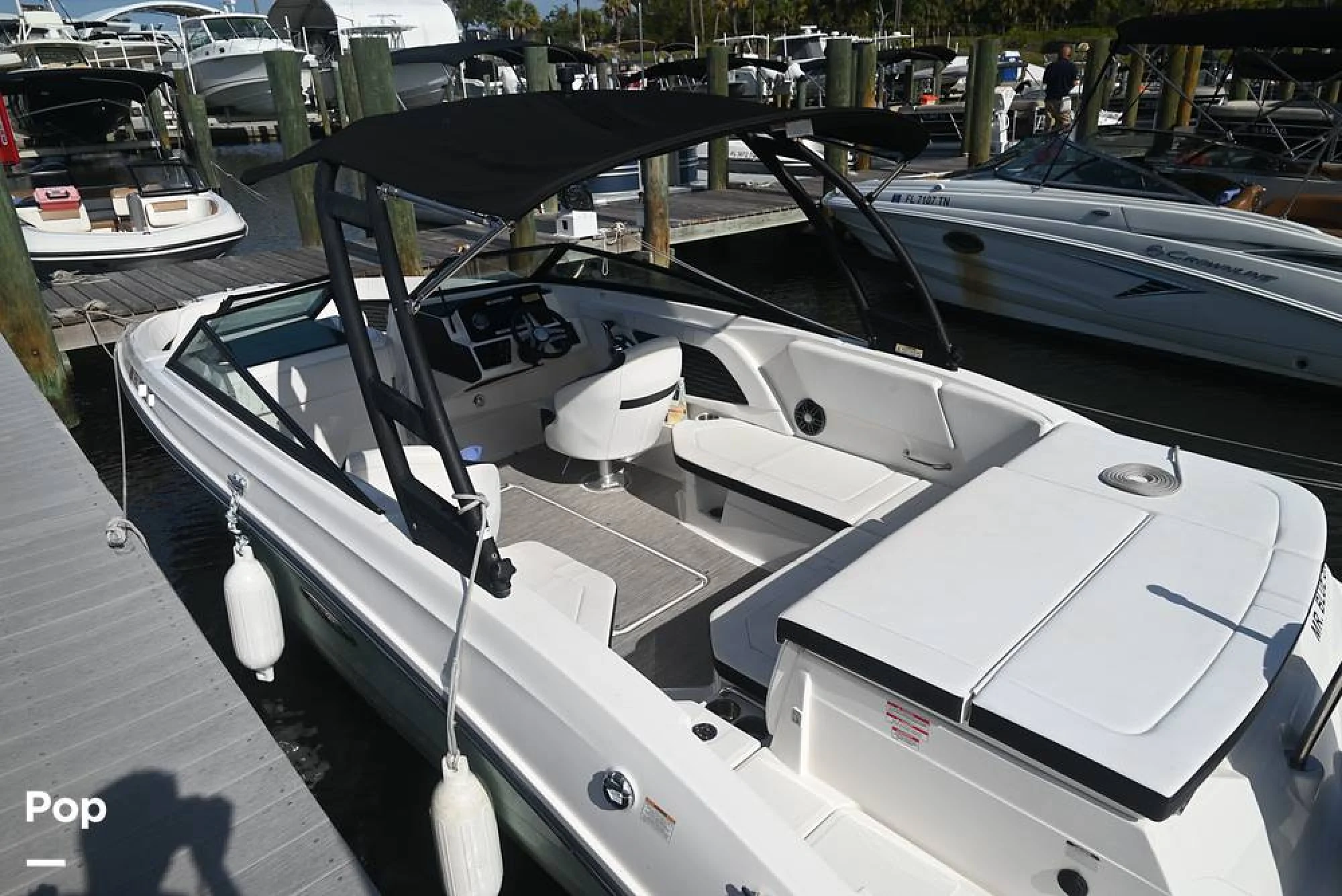 2024 Sea Ray SPX 230 - Image 3