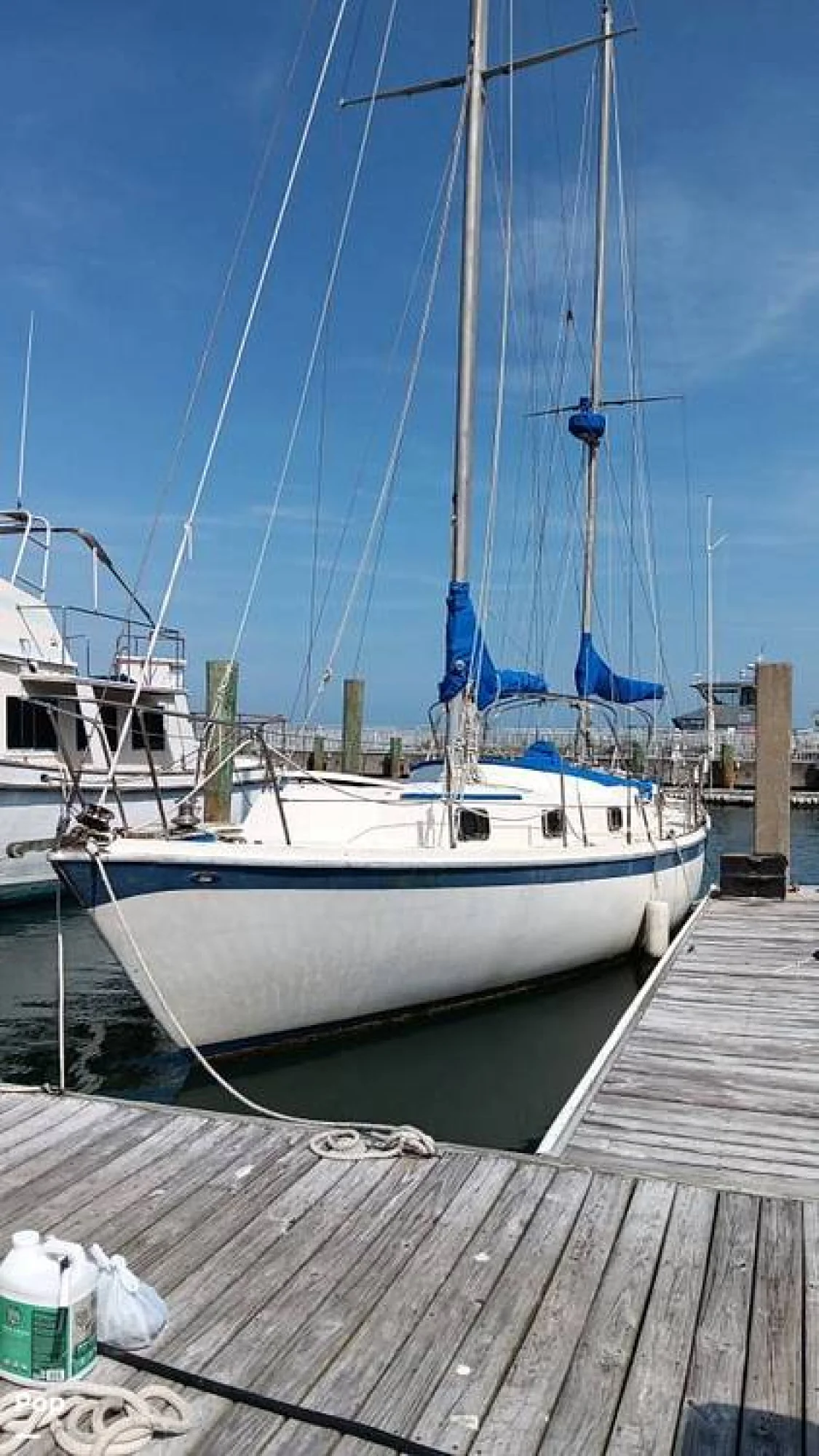 1973 Gulfstar 41 - Image 2