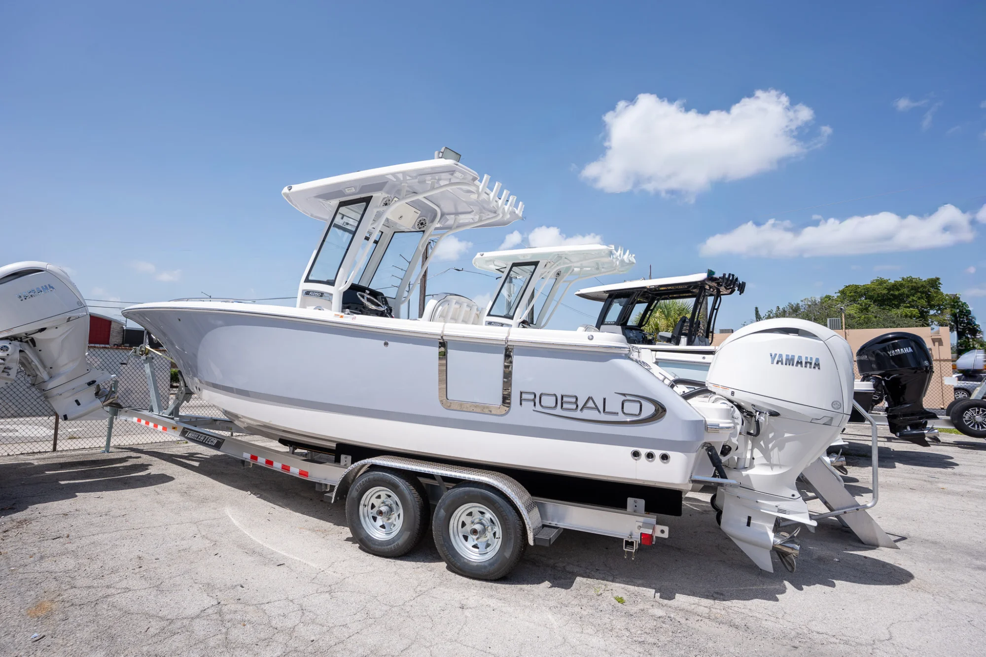 2026 ROBALO R250 - Image 4