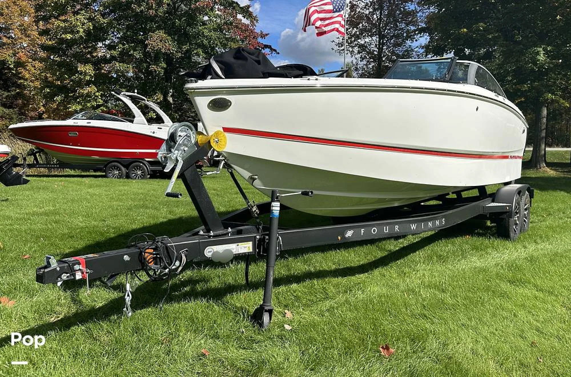 2026 Four Winns H2 Freedom IO - Image 2