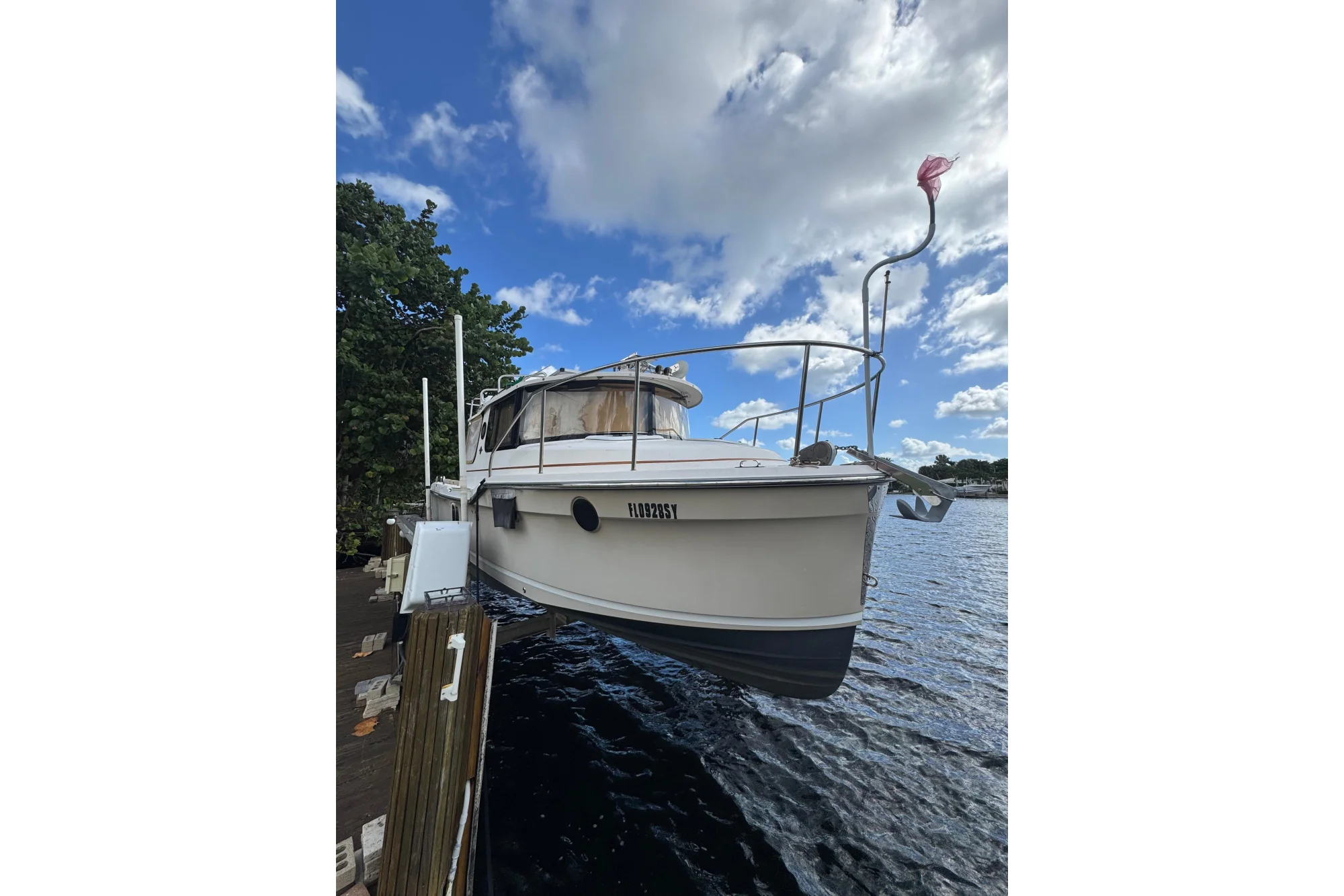 2021 Ranger Tugs R-25 - Image 2