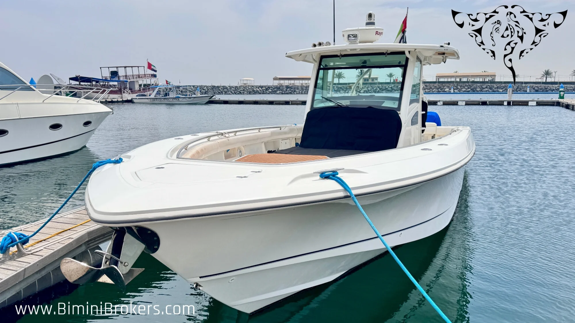 Boston Whaler 370 Outrage - Image 3