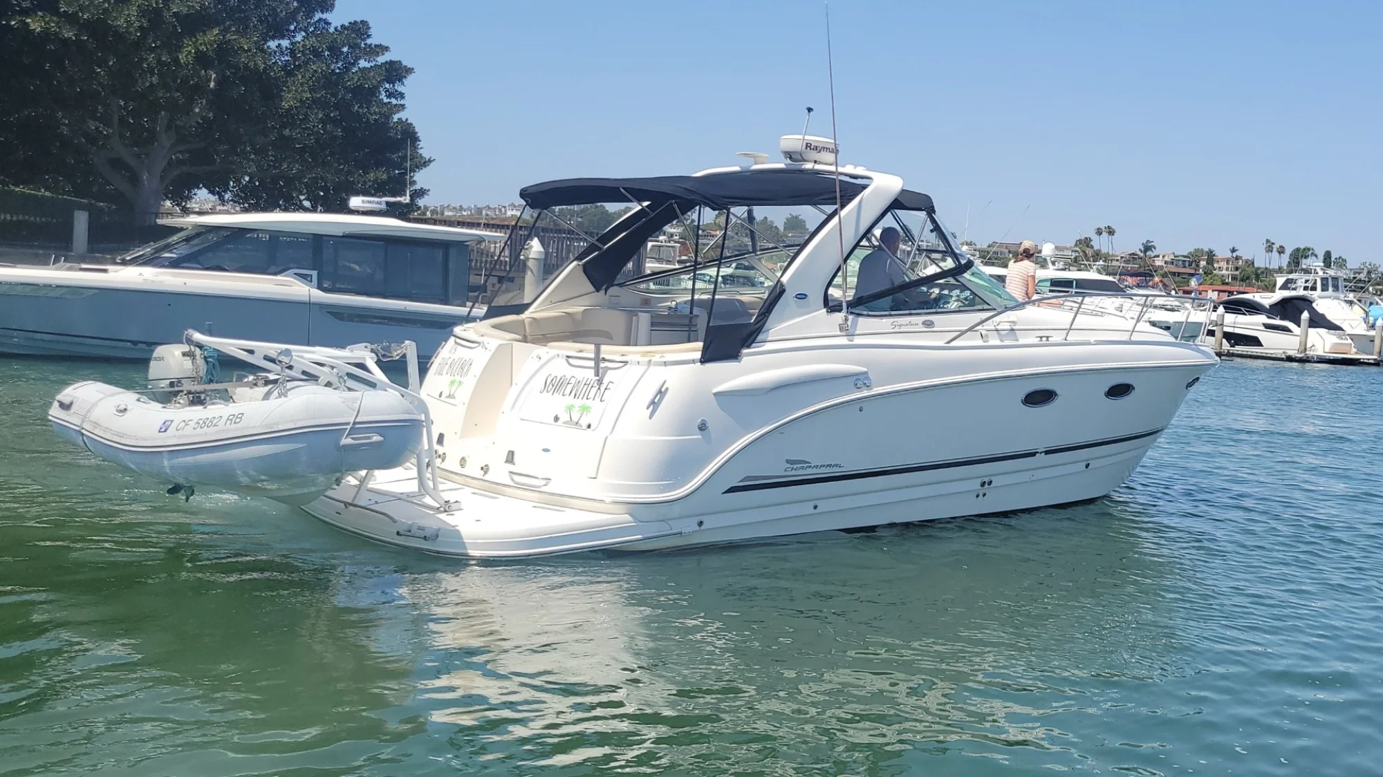 2003 Chaparral 320 Signature Express Cruiser Twin Bravo III Drives • Generator • A/C • Private Aft Cabin - Image 3
