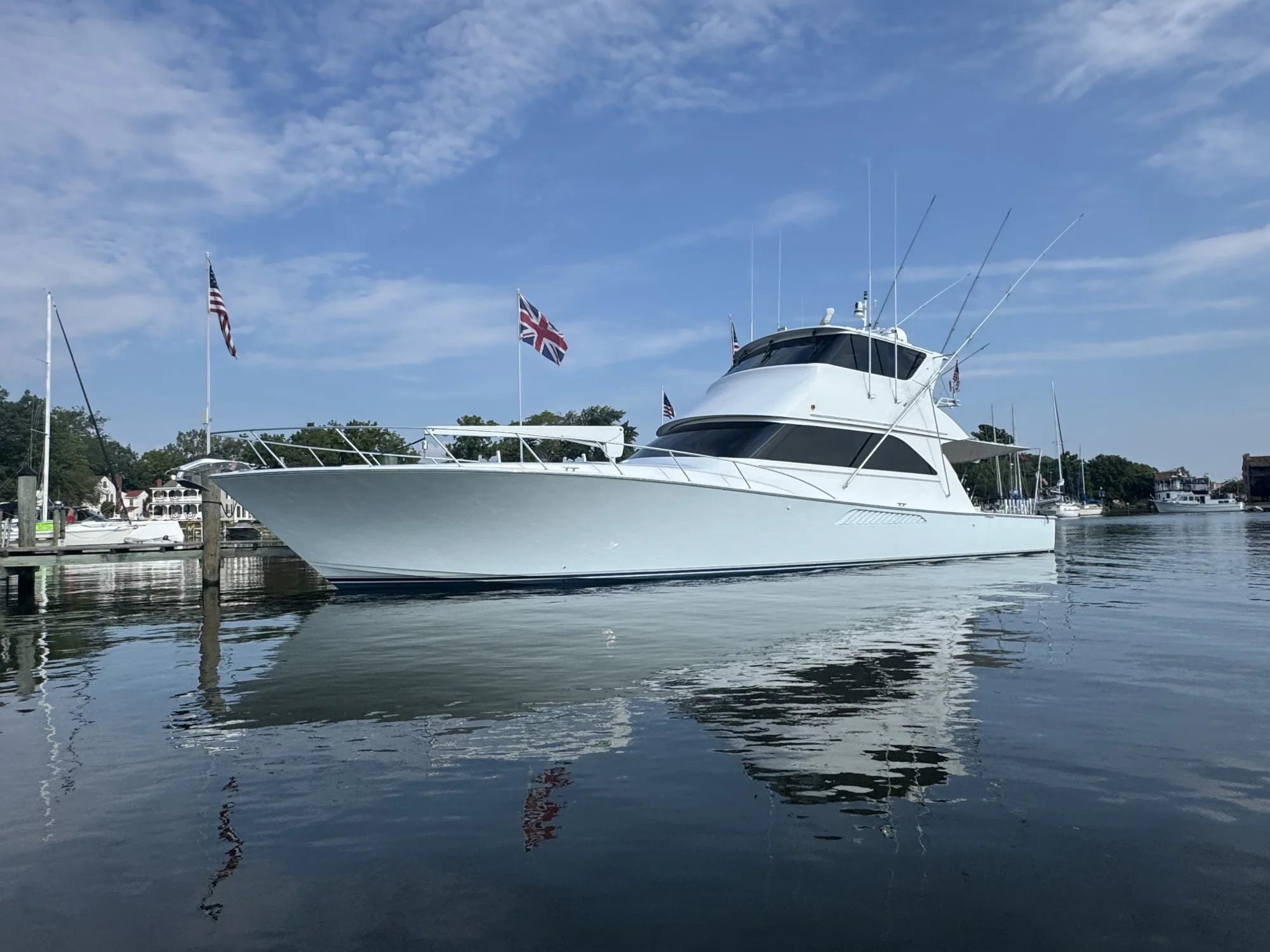 2002 Viking 61 Enclosed Bridge - Image 2