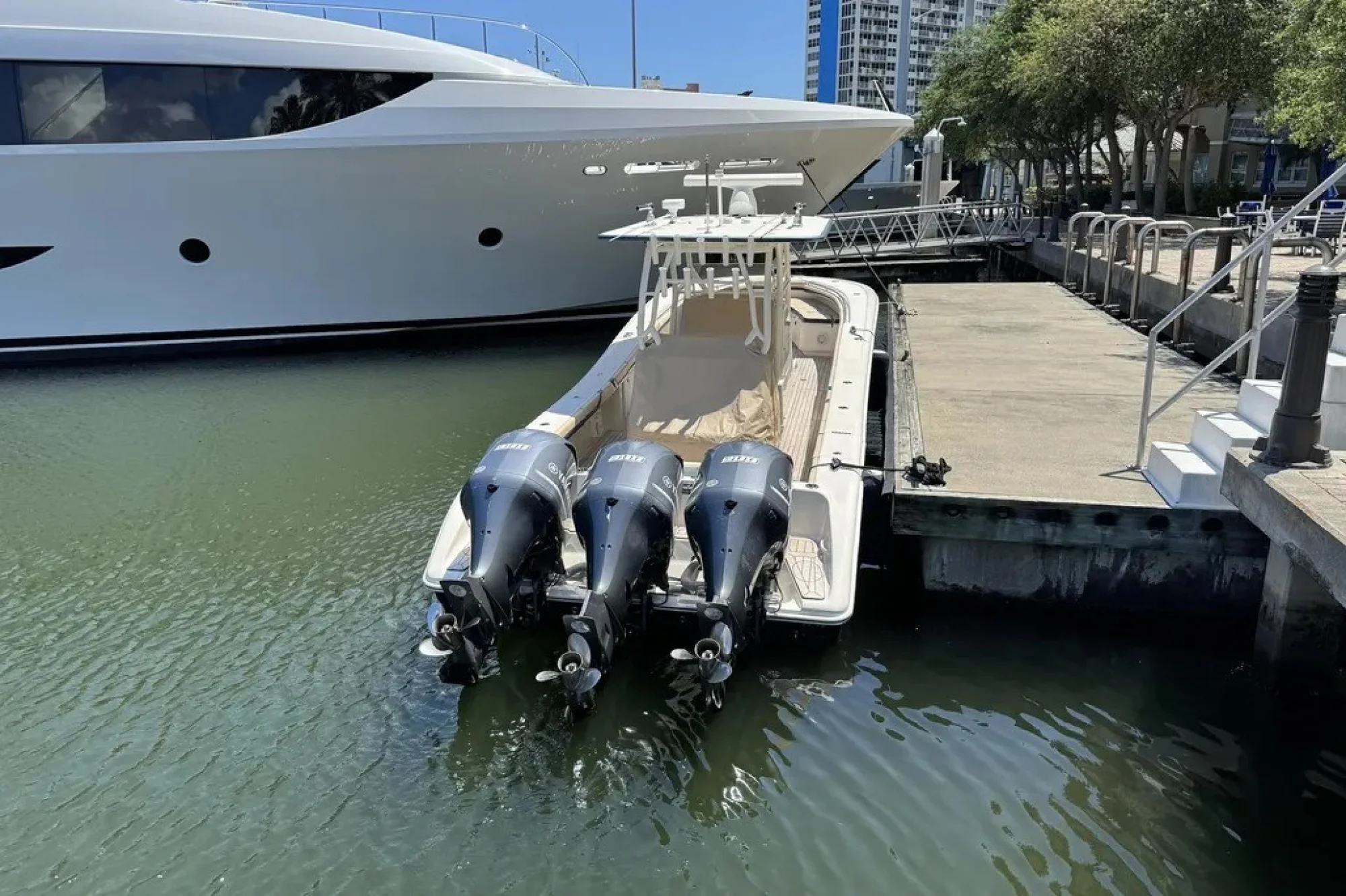 2016 Yellowfin 36 Offshore - Image 3