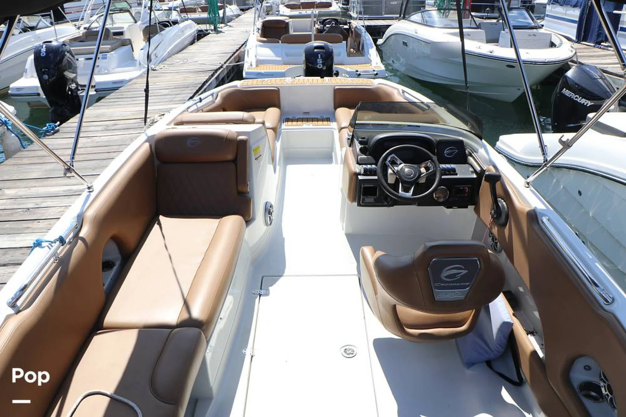 2023 Crownline E225 XS - Image 3