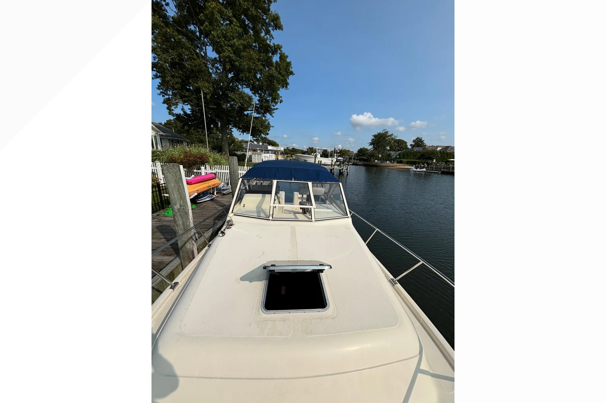 2005 Mainship Pilot 30-II Sedan - Image 2