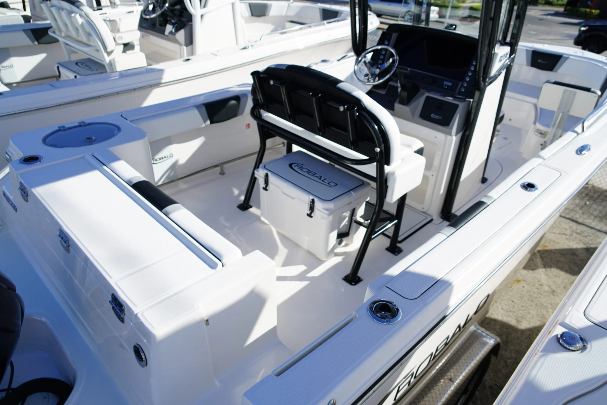 2026 ROBALO R230 - Image 3
