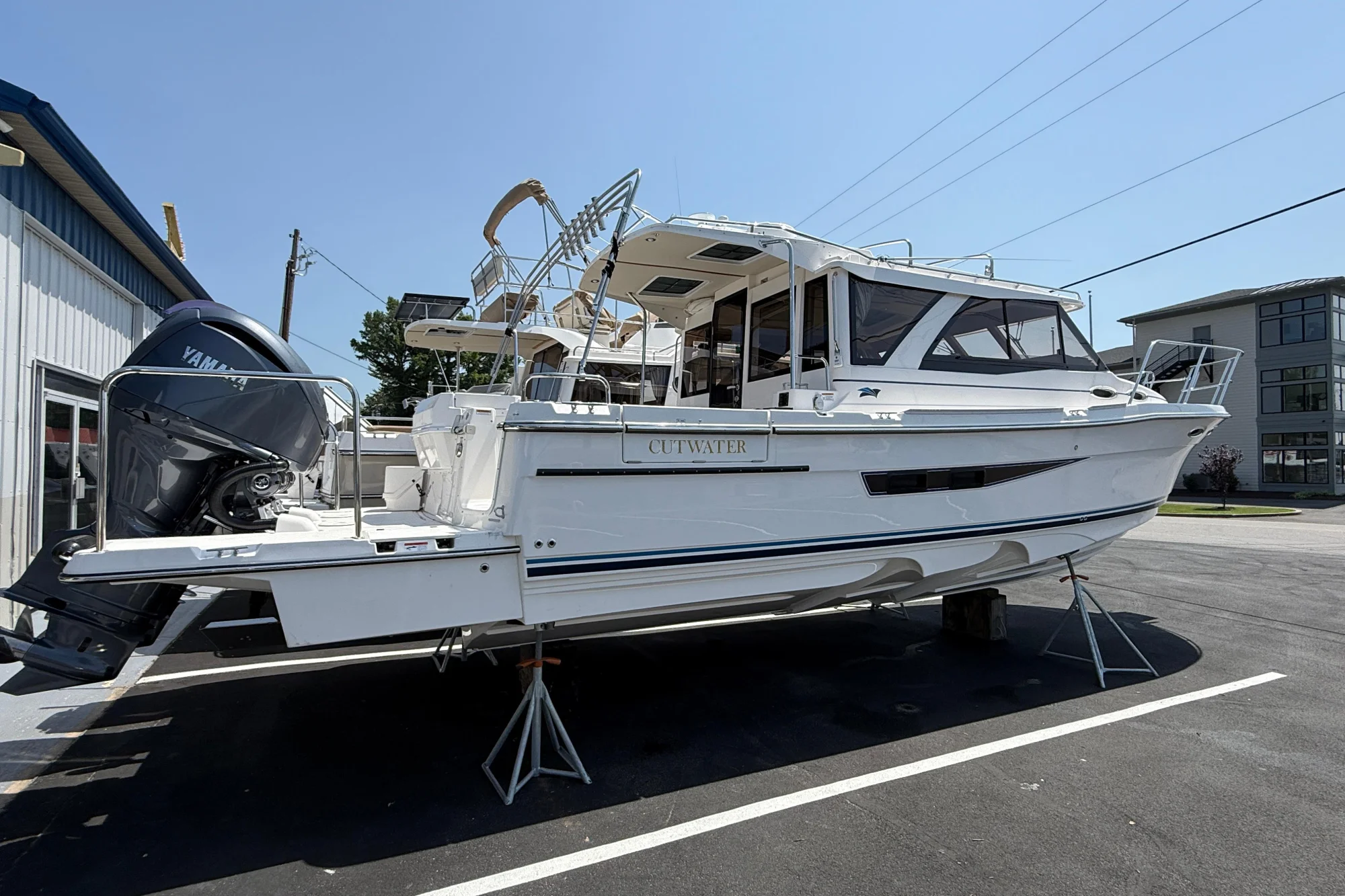 2026 Cutwater C-32 Coupe - Image 3