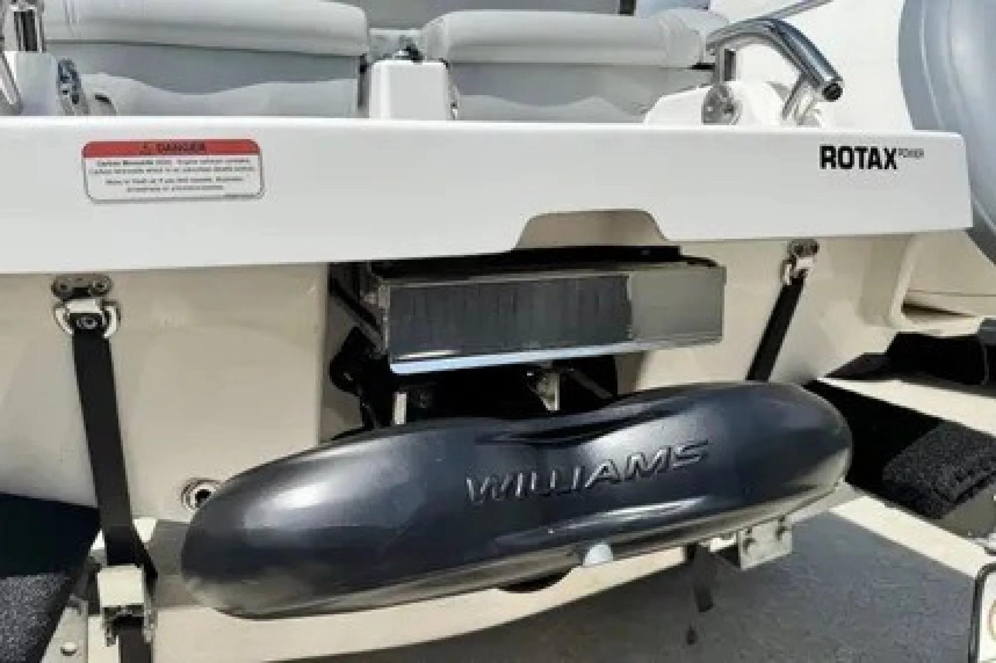2025 Williams Jet Tenders Sportjet 395 - Image 5