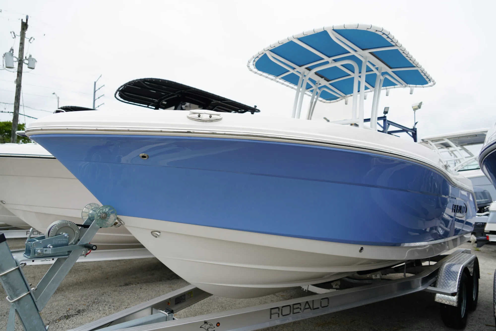 2025 ROBALO 202 Explorer - Image 4