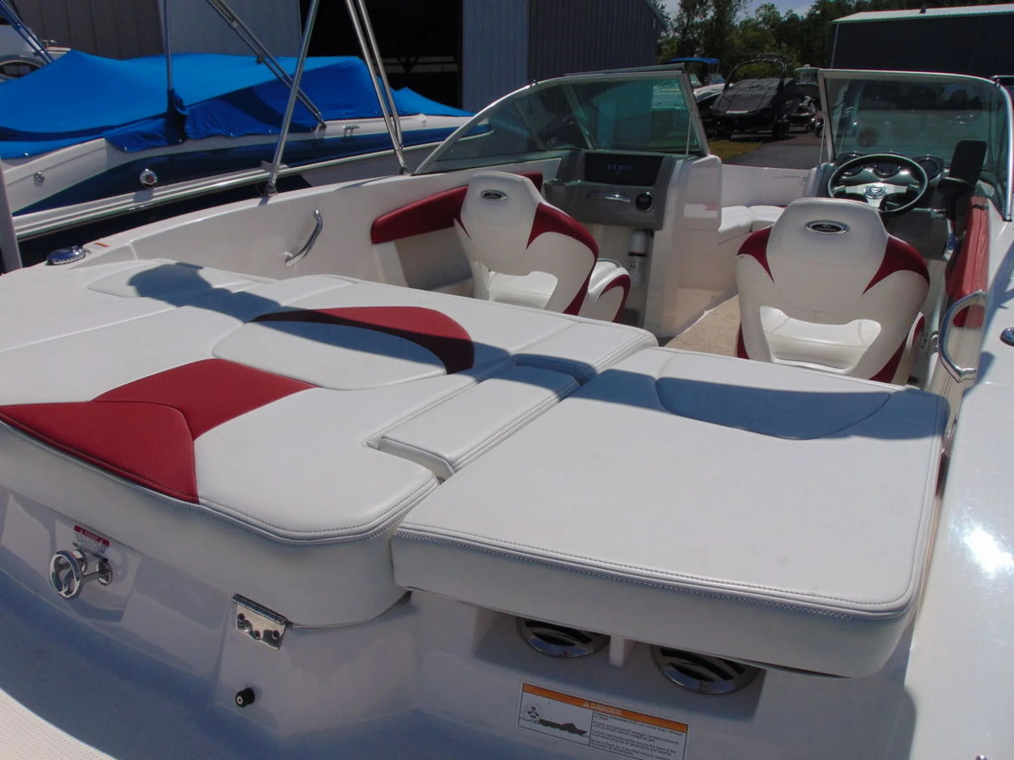 Chaparral 19 Sport - Image 5