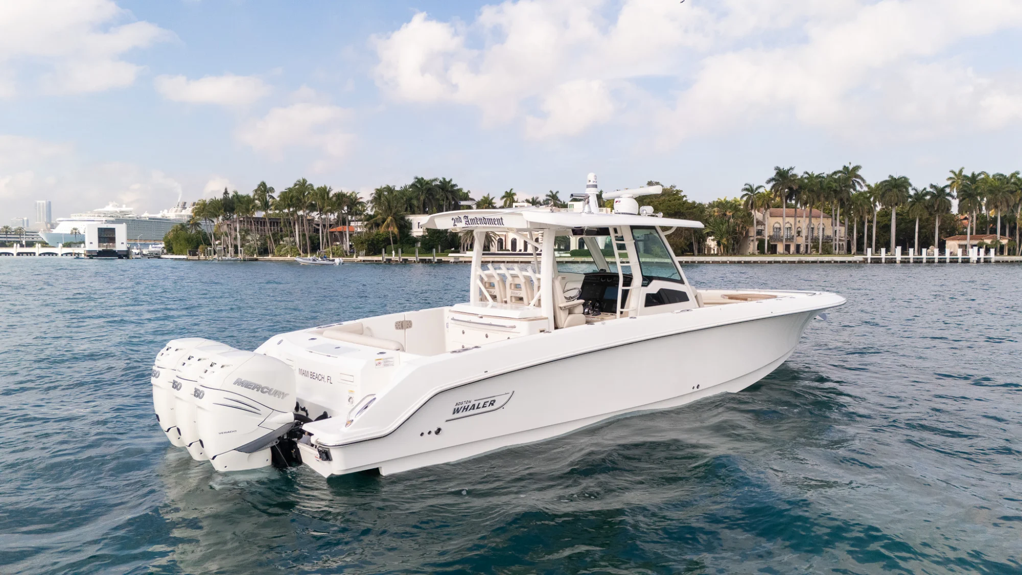 2020 BOSTON WHALER 380 Outrage - Image 2